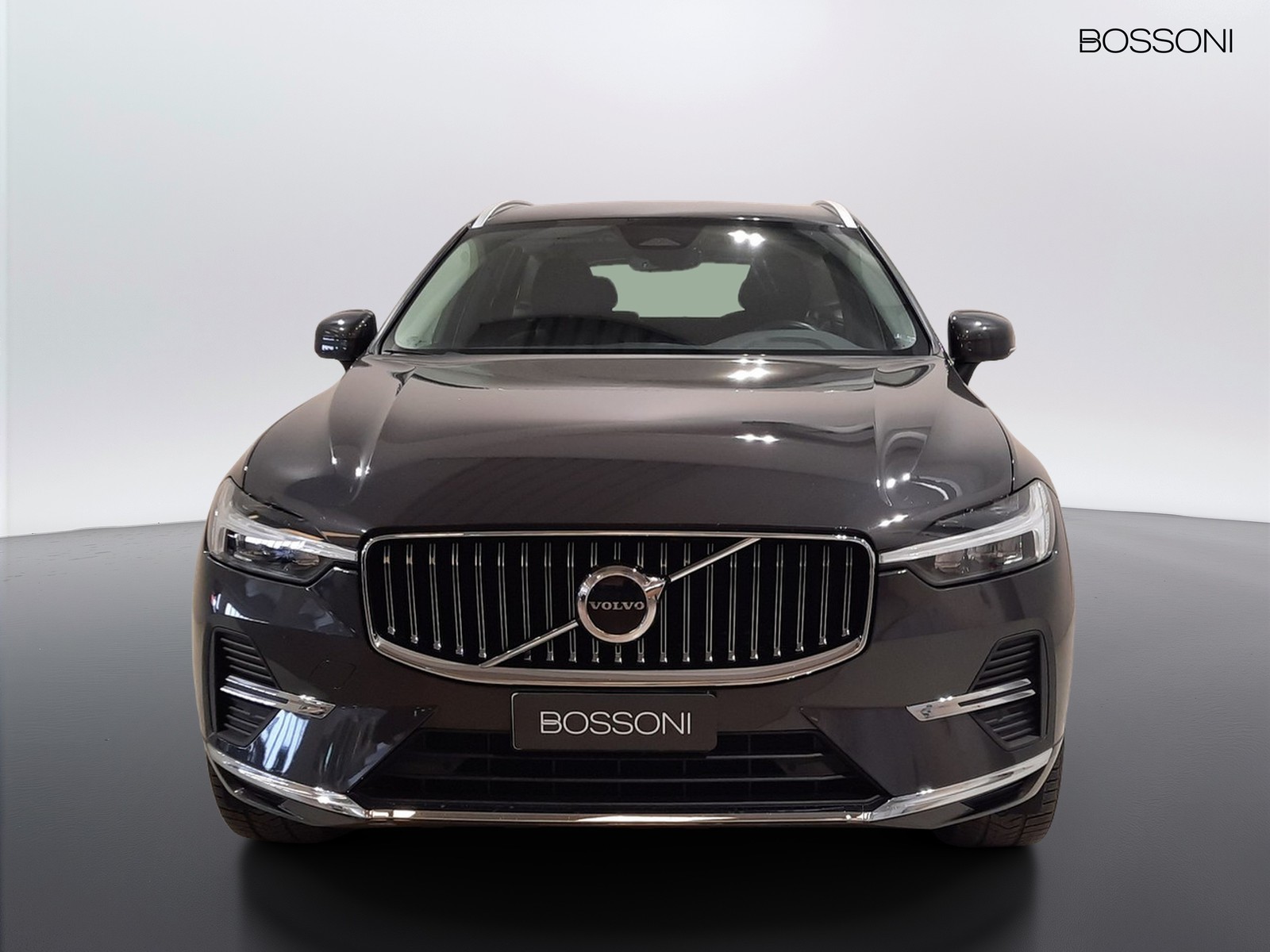 9 - Volvo XC60 2.0 b4 inscription awd automatico