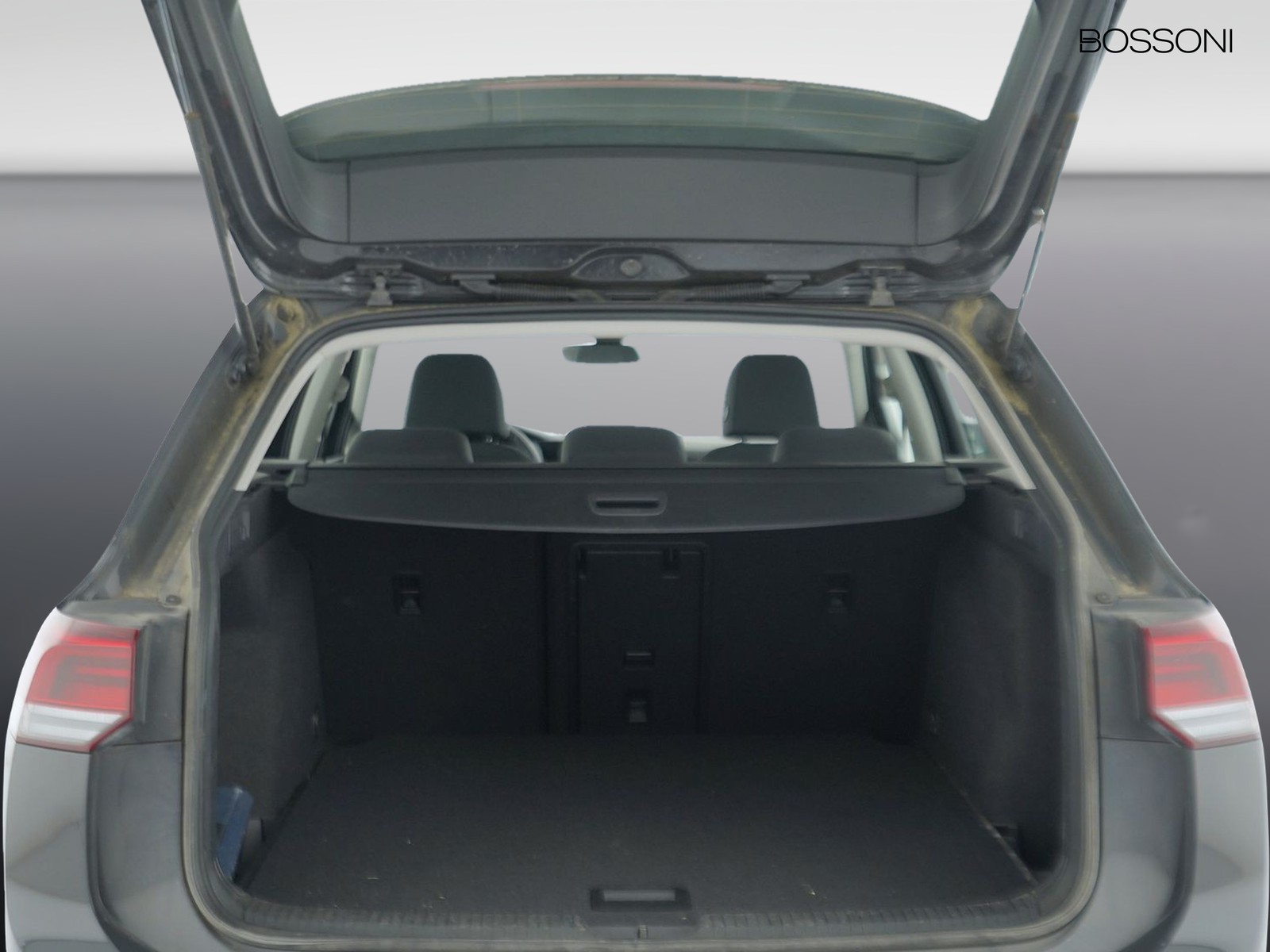 10 - Volkswagen Golf variant 1.0 etsi evo 110cv life dsg