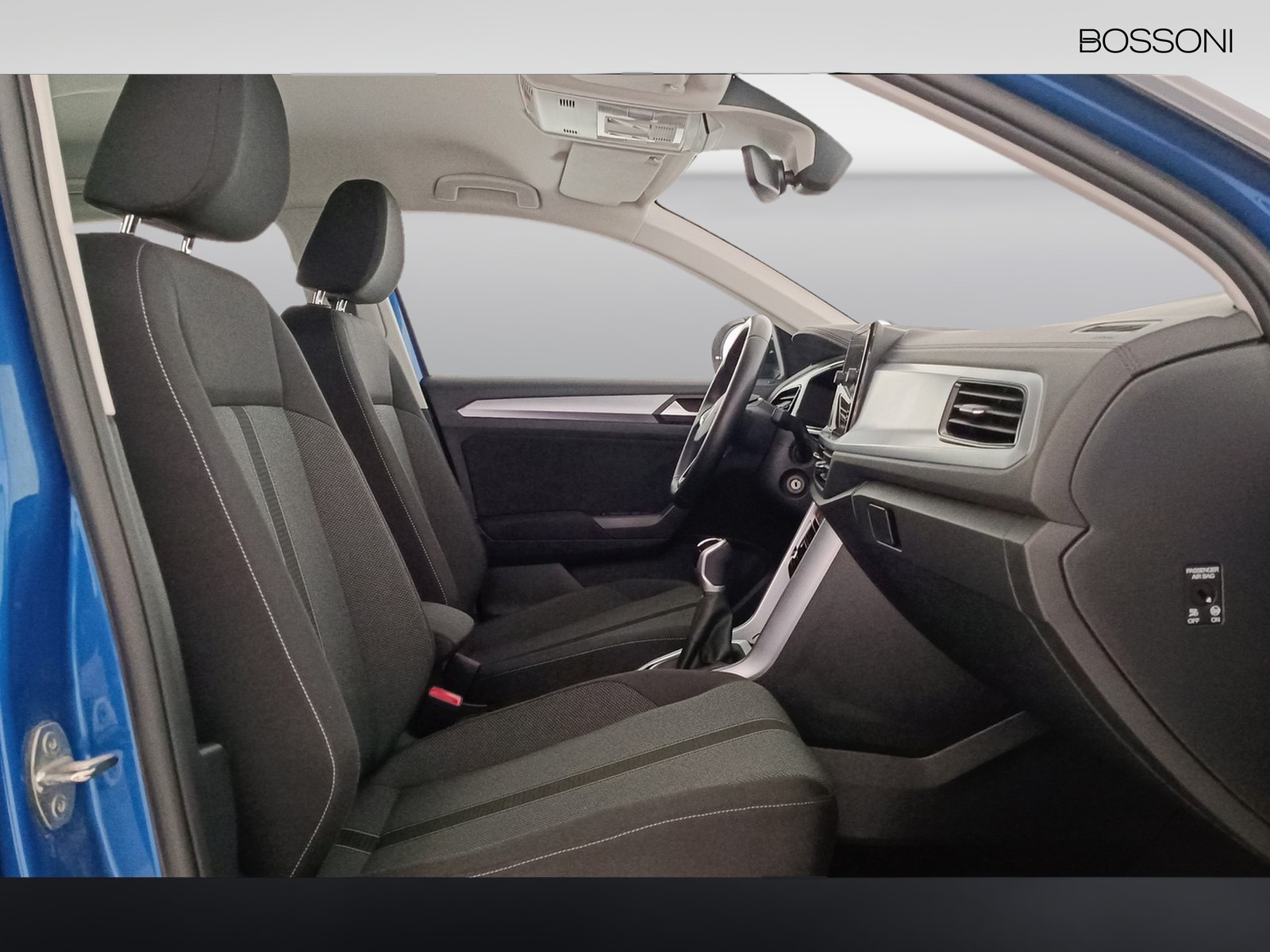 6 - Volkswagen T-Roc 1.0 tsi 110cv life