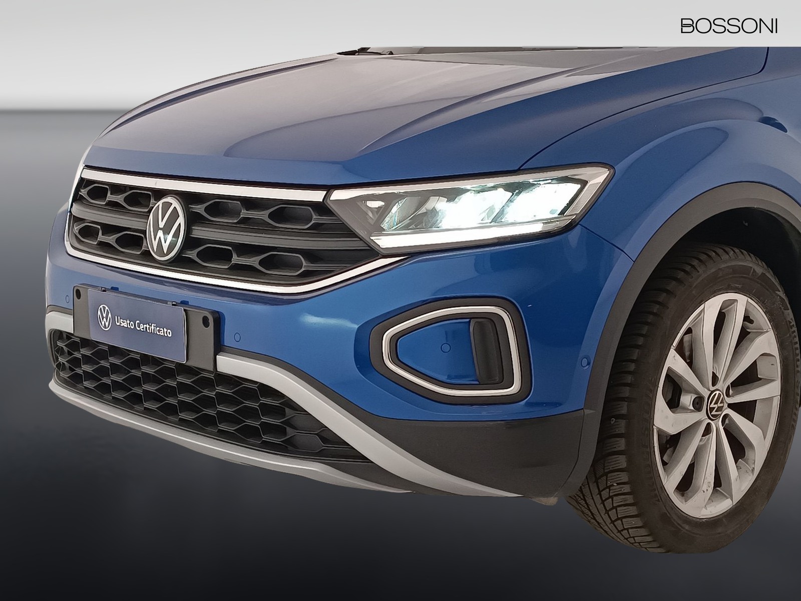 11 - Volkswagen T-Roc 1.0 tsi 110cv life