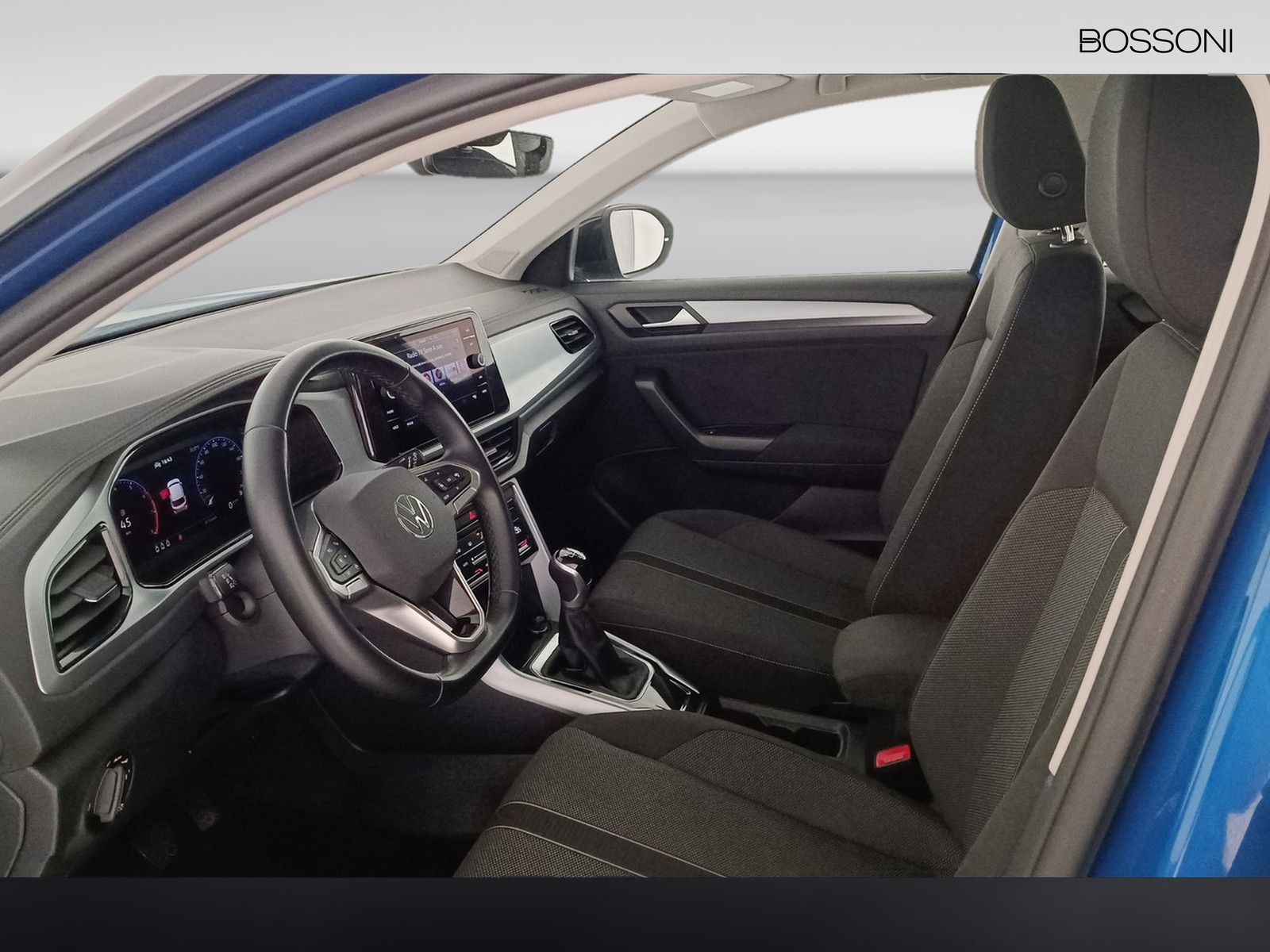 23 - Volkswagen T-Roc 1.0 tsi 110cv life