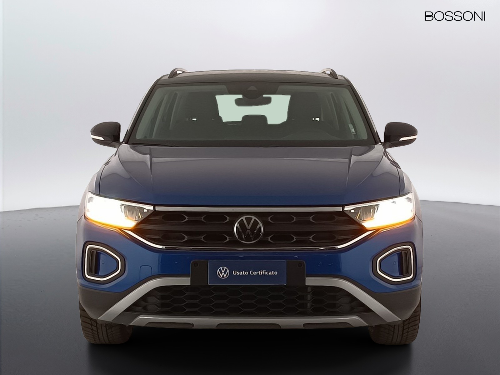 27 - Volkswagen T-Roc 1.0 tsi 110cv life