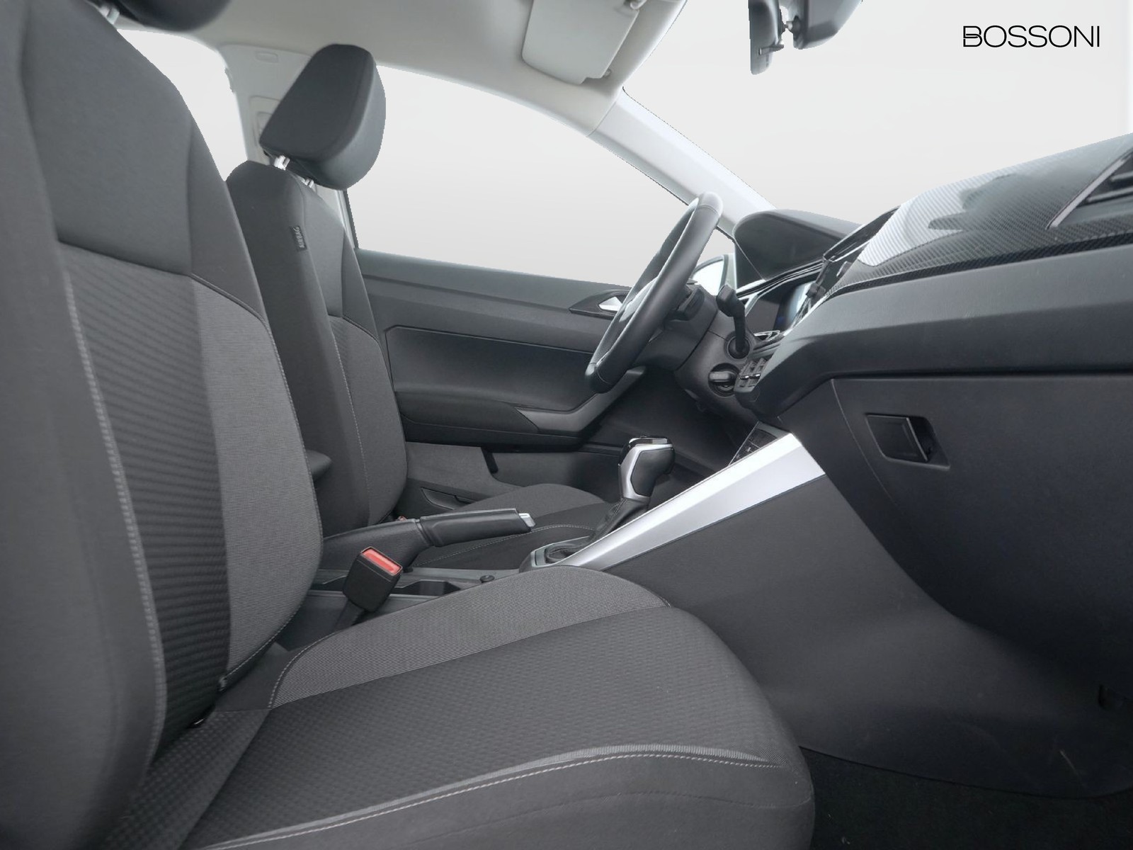 8 - Volkswagen Polo 1.0 tsi 95cv life dsg