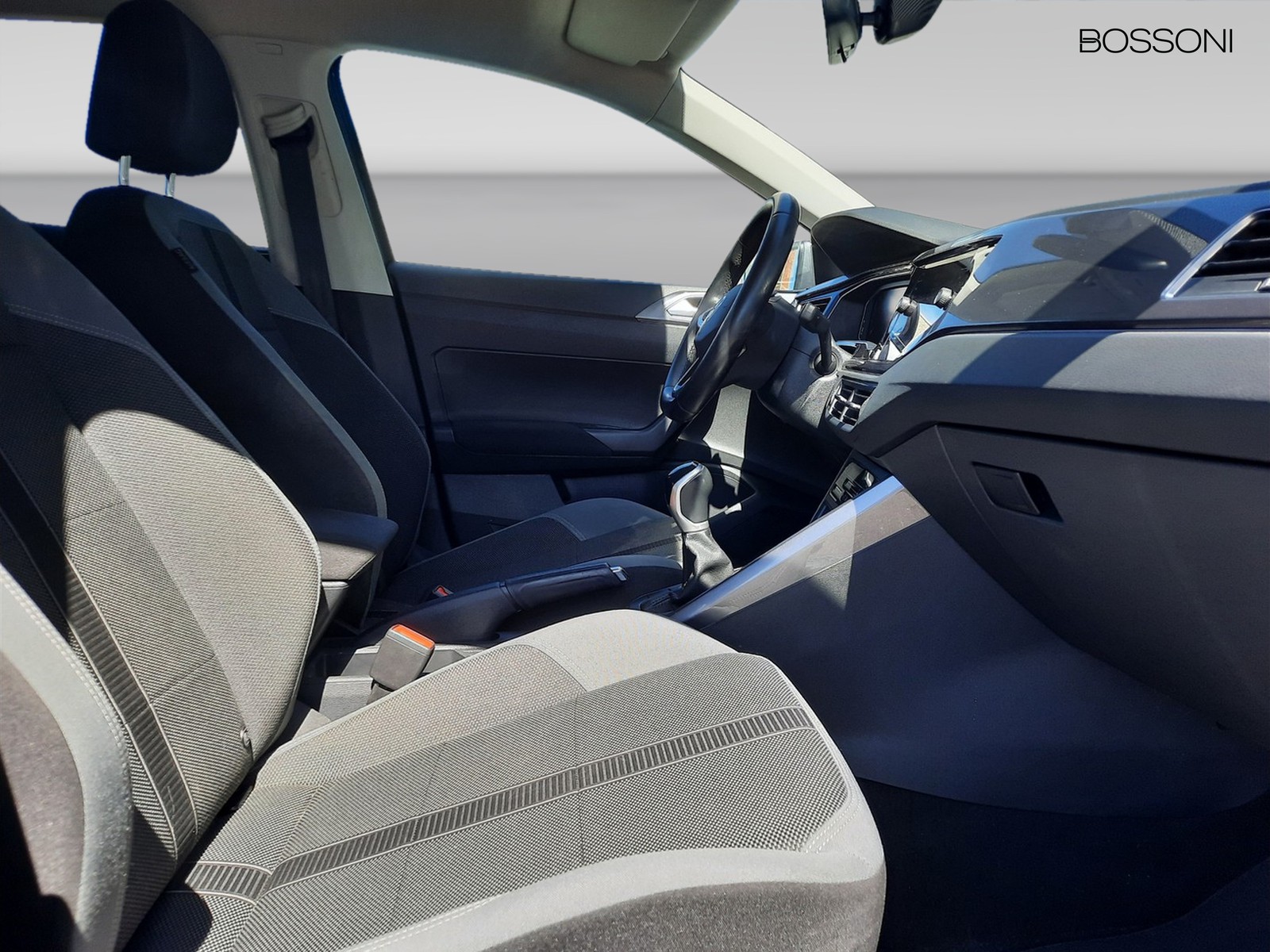 17 - Volkswagen Polo 1.0 tsi 95cv style