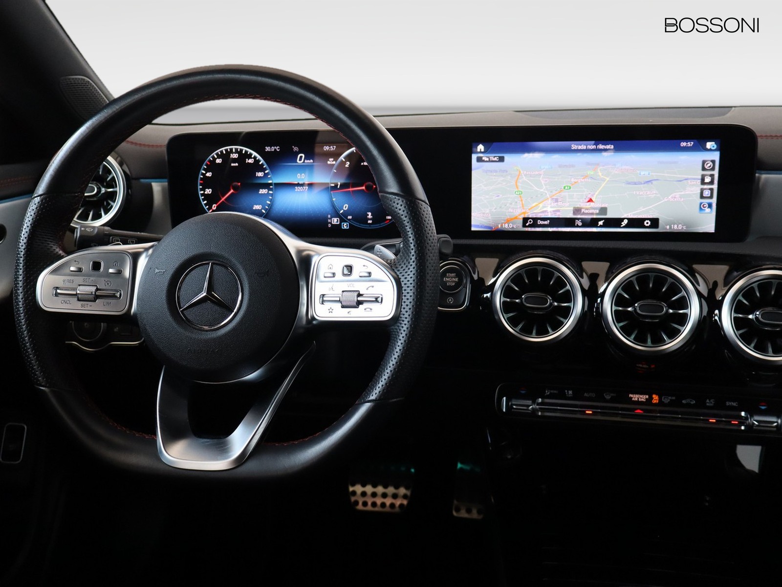 12 - Mercedes CLA shooting brake 180 d premium 8g-dct