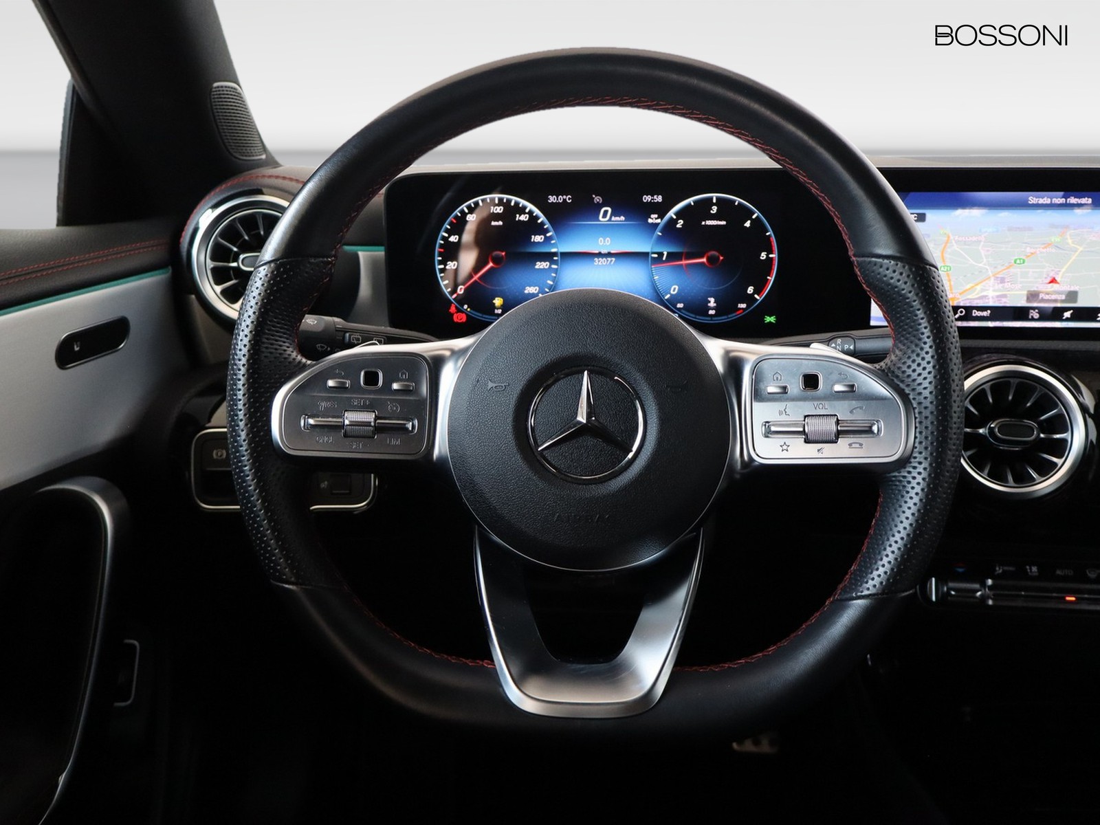 17 - Mercedes CLA shooting brake 180 d premium 8g-dct