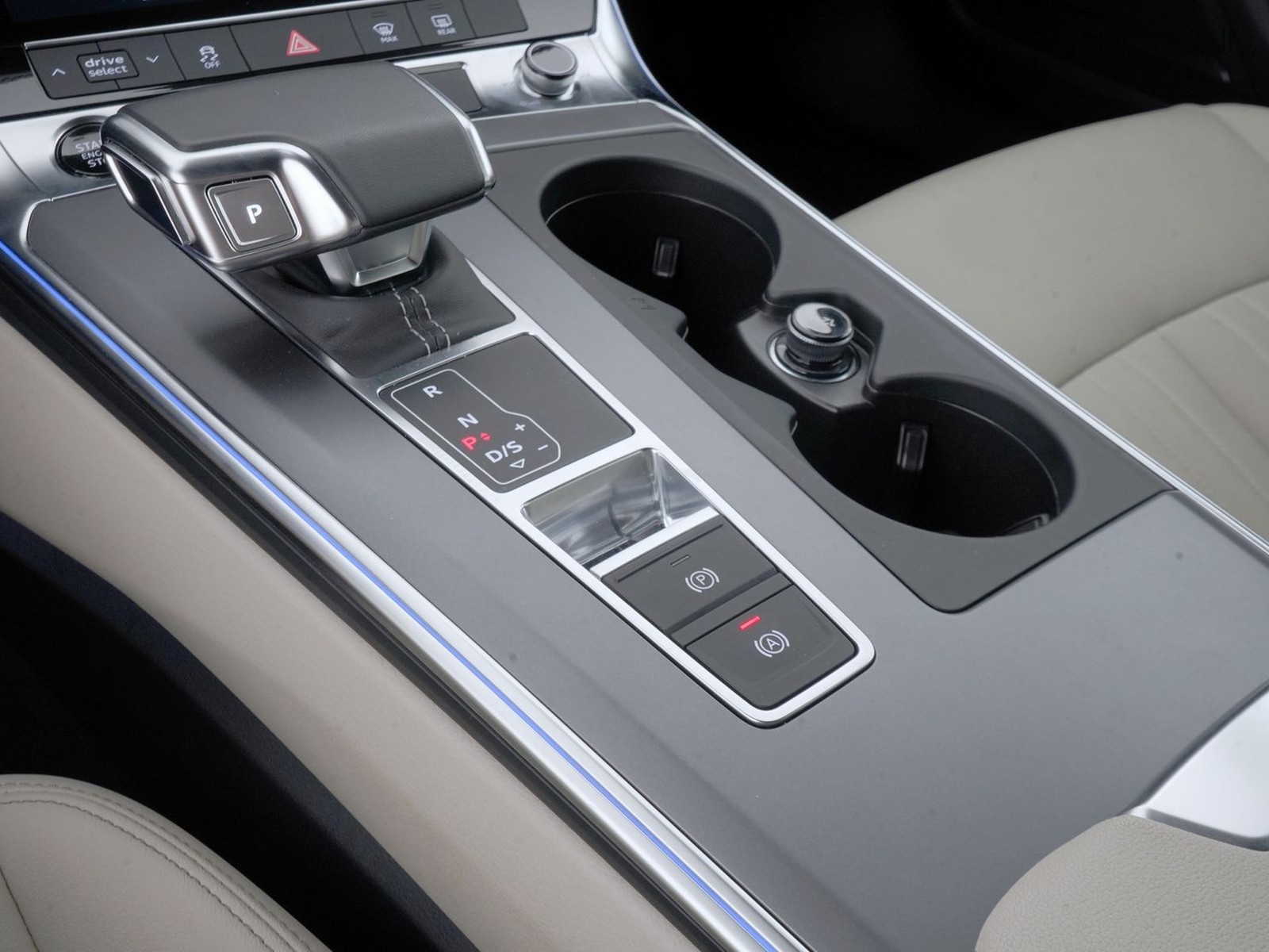22 - Audi A6 allroad allroad 40 2.0 tdi mhev 12v 204cv business advanced quattro ultra s tronic