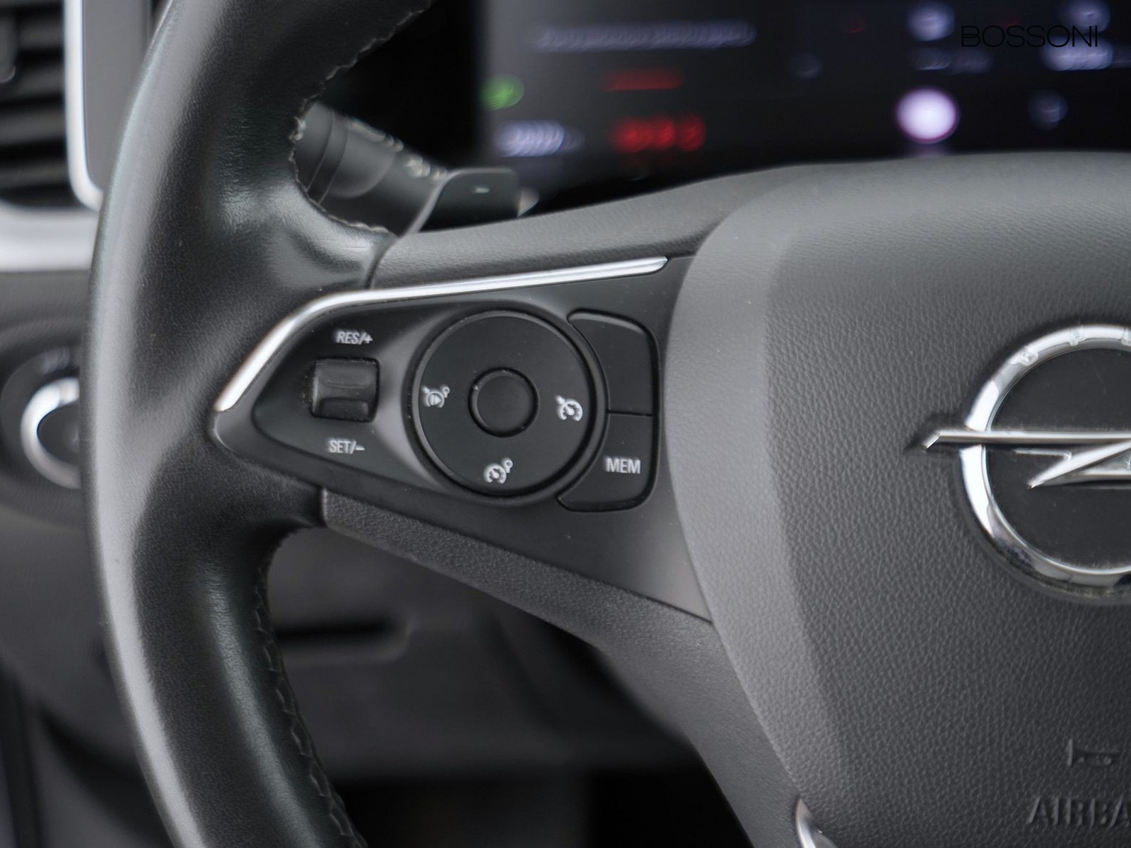 27 - Opel Grandland 1.5 ecotec gs line at8 s&s