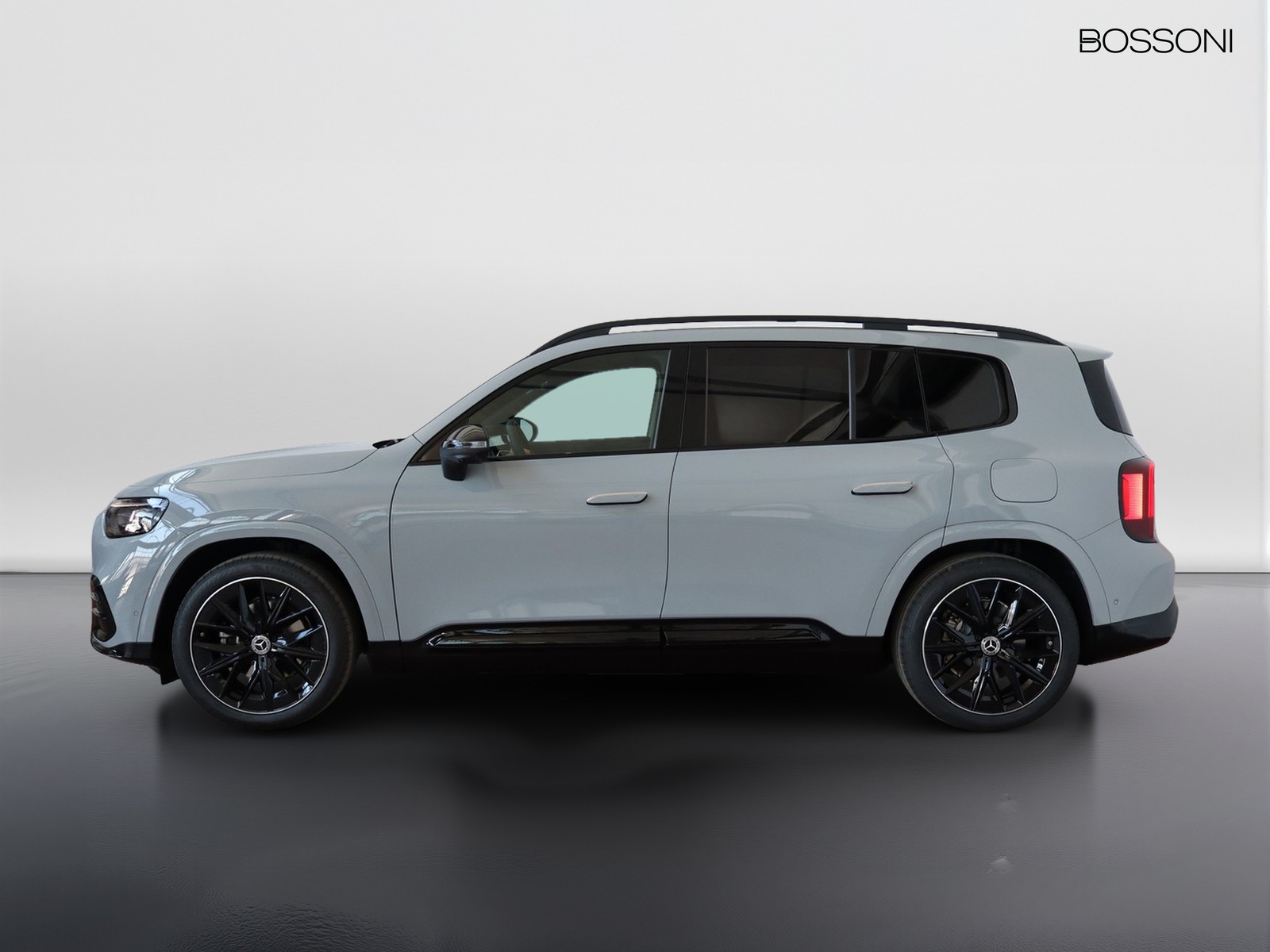 3 - Mercedes GLB 200 advanced plus 4matic 8g-edct