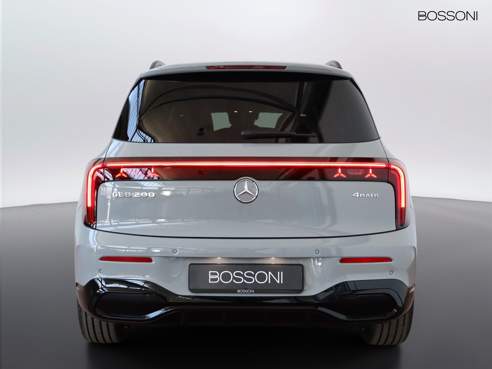 6 - Mercedes GLB 200 advanced plus 4matic 8g-edct