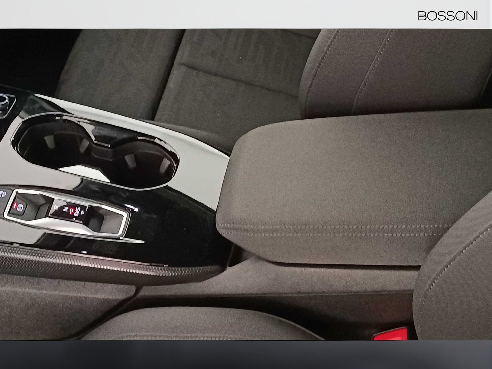 26 - Audi A5 avant 2.0 tdi mhev+ 204cv business advanced