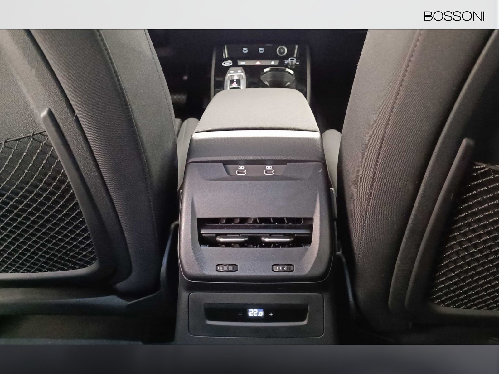 32 - Audi A5 avant 2.0 tdi mhev+ 204cv business advanced