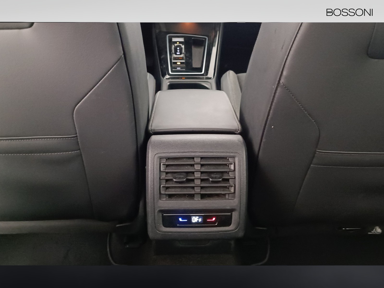 18 - Volkswagen Golf 2.0 tdi scr 150cv style dsg