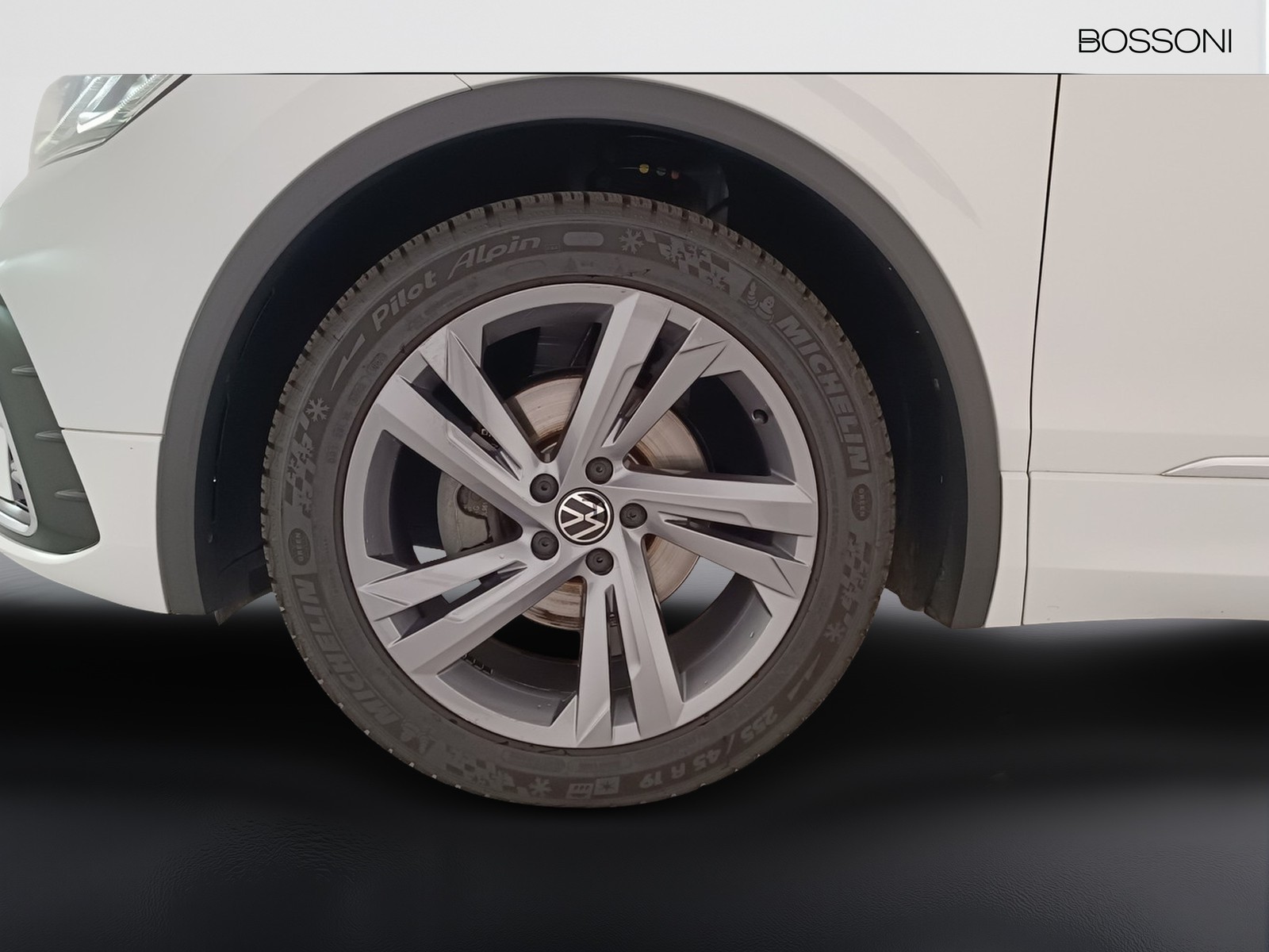 10 - Volkswagen Tiguan 2.0 tdi scr 150cv r-line dsg