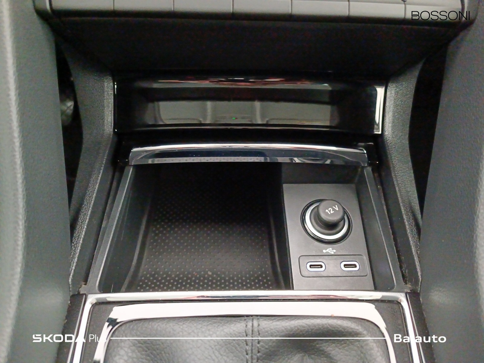 12 - Skoda Karoq 2.0 tdi evo scr 115cv executive