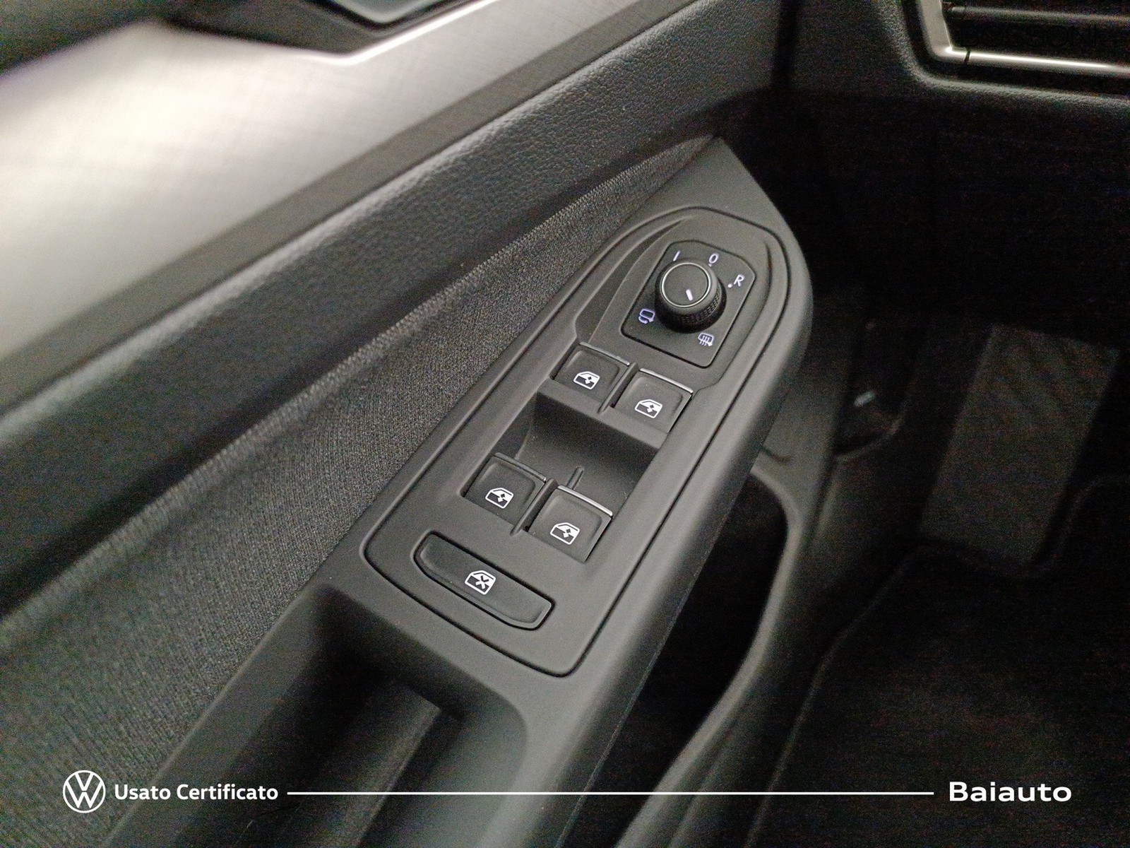 18 - Volkswagen Golf 1.5 tgi 130cv life dsg