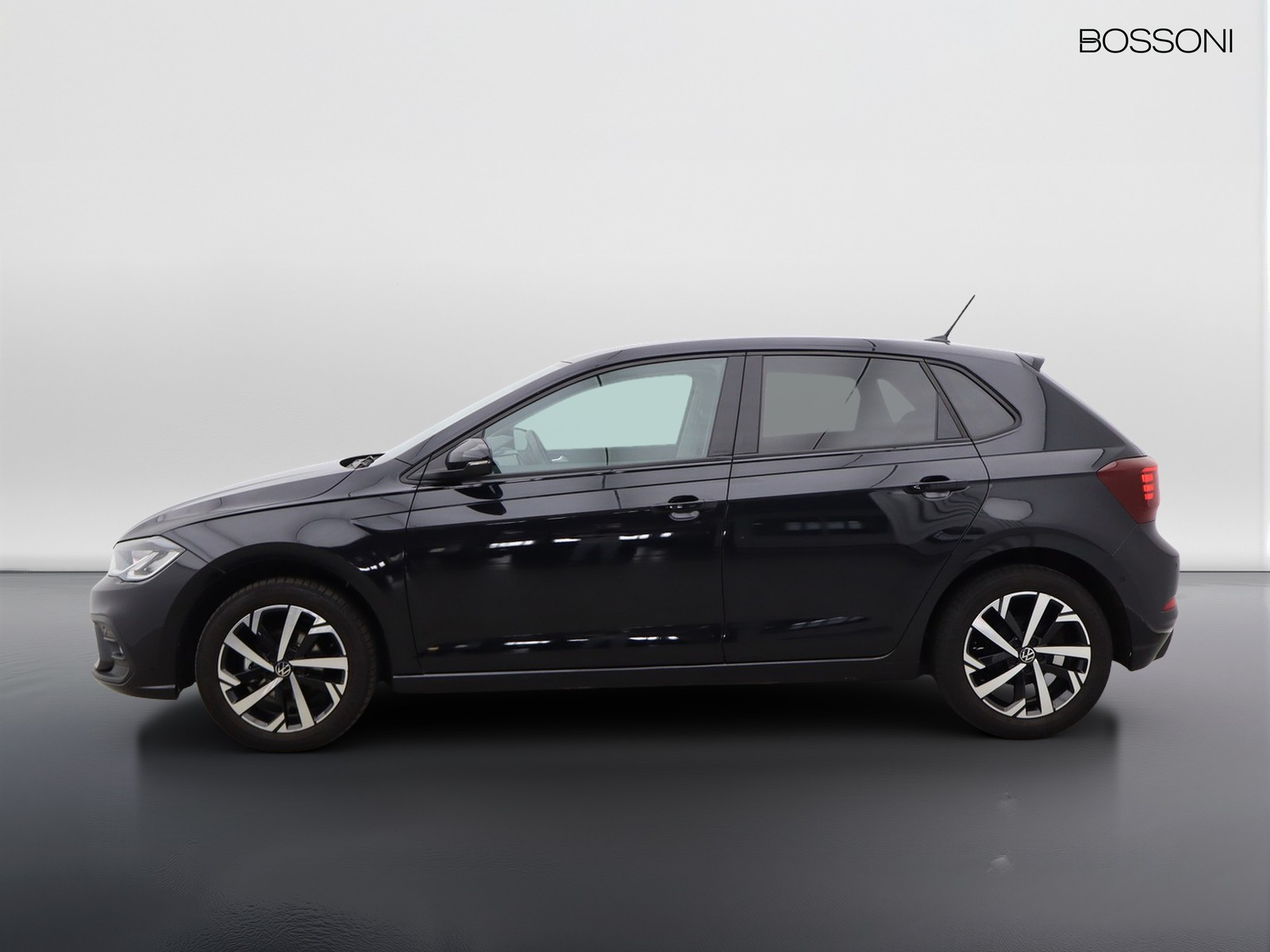 3 - Volkswagen Polo 1.0 80cv life