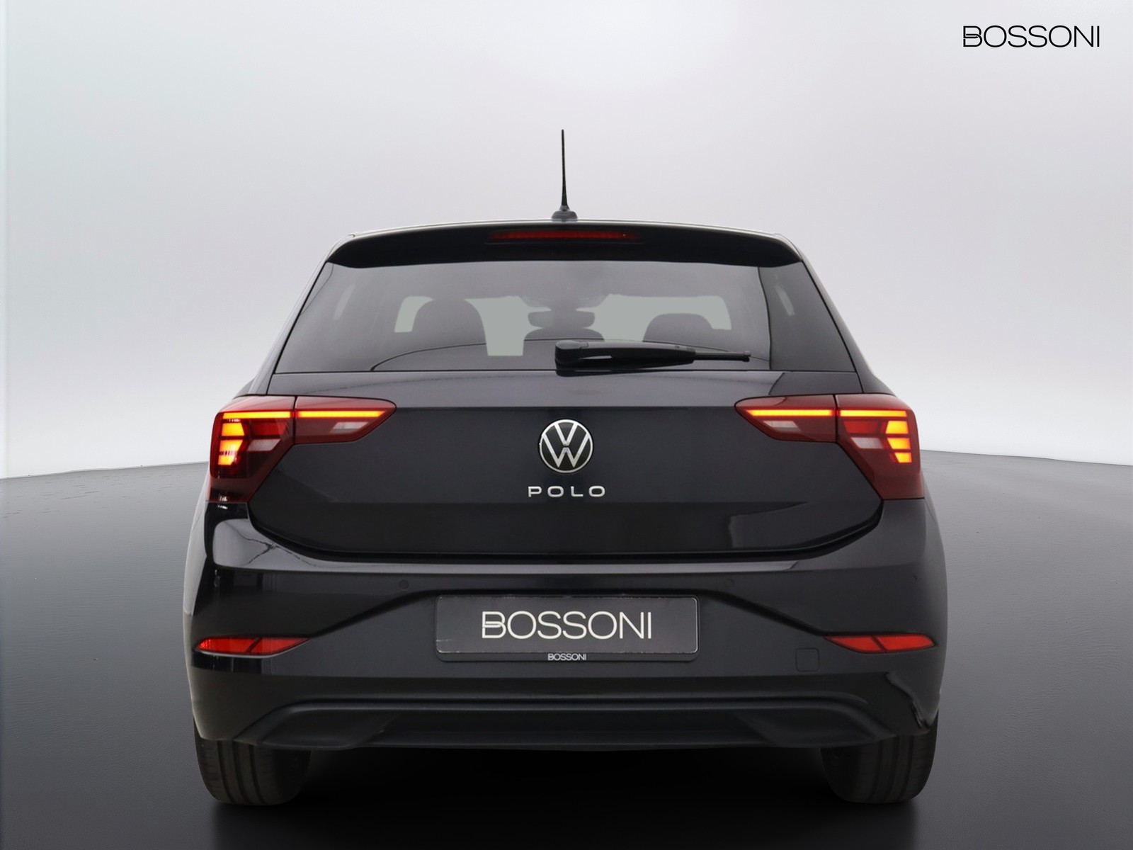 6 - Volkswagen Polo 1.0 80cv life