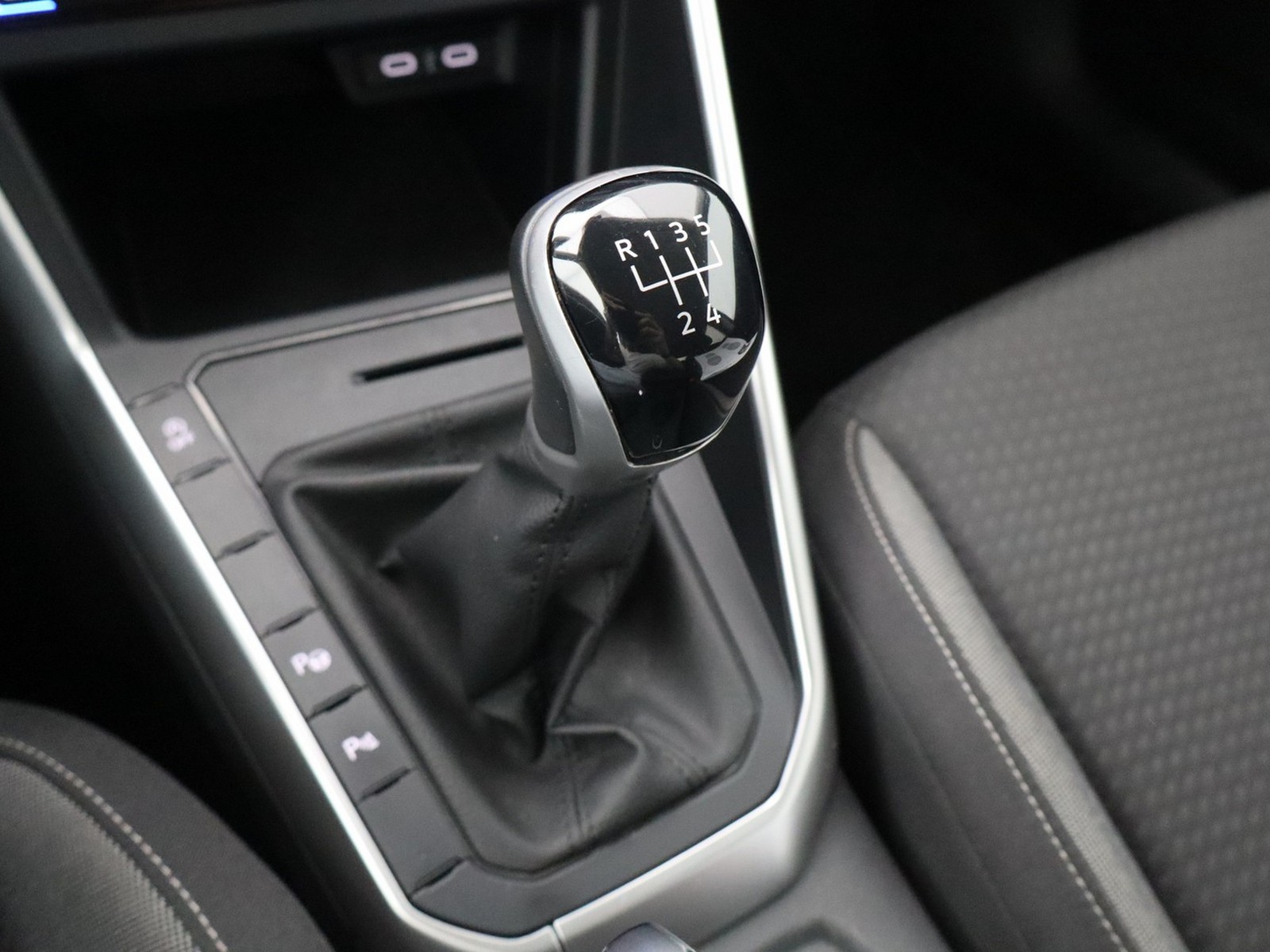 14 - Volkswagen Polo 1.0 80cv life
