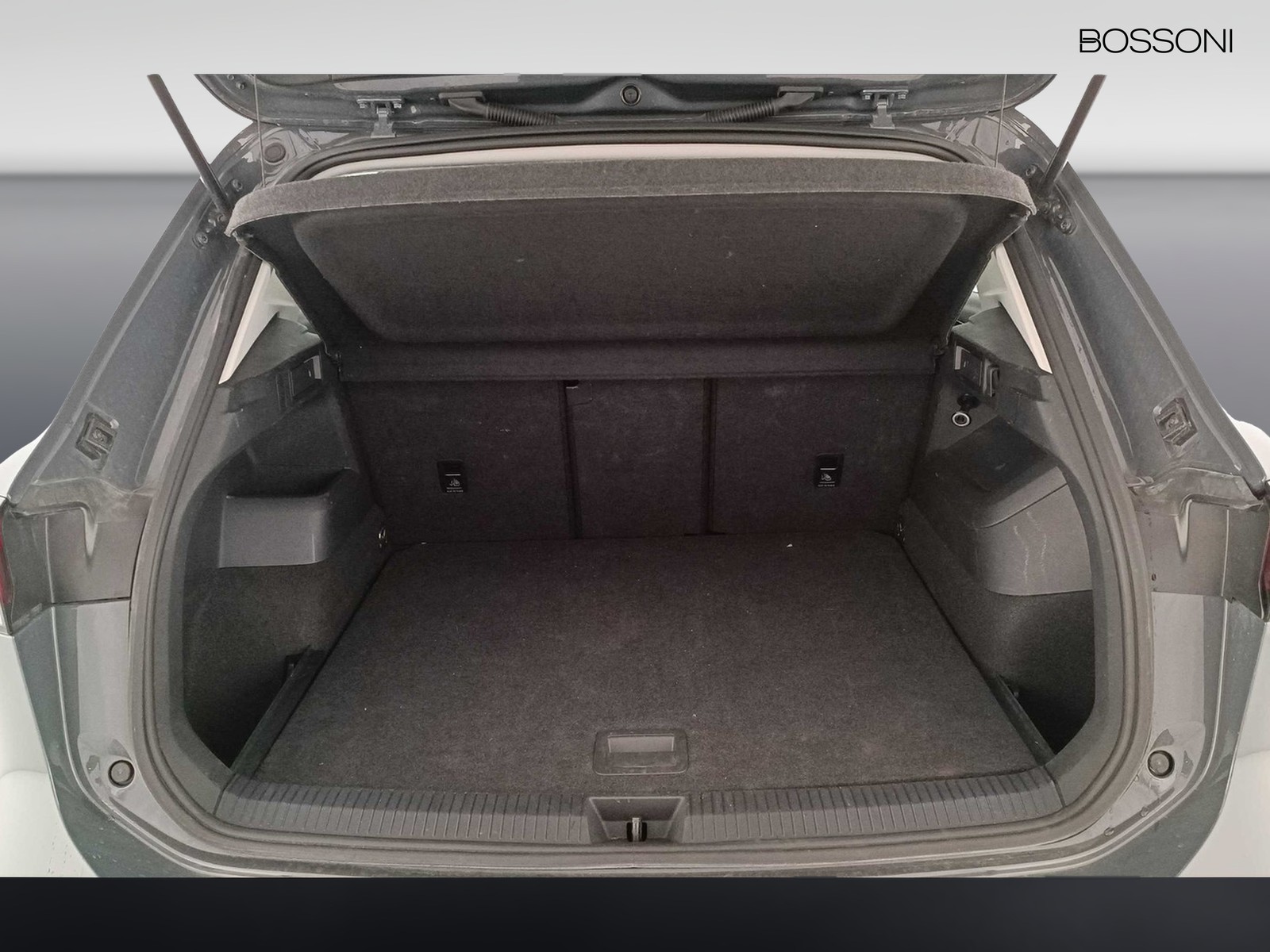 10 - Volkswagen Tiguan 2.0 tdi scr 150cv life dsg