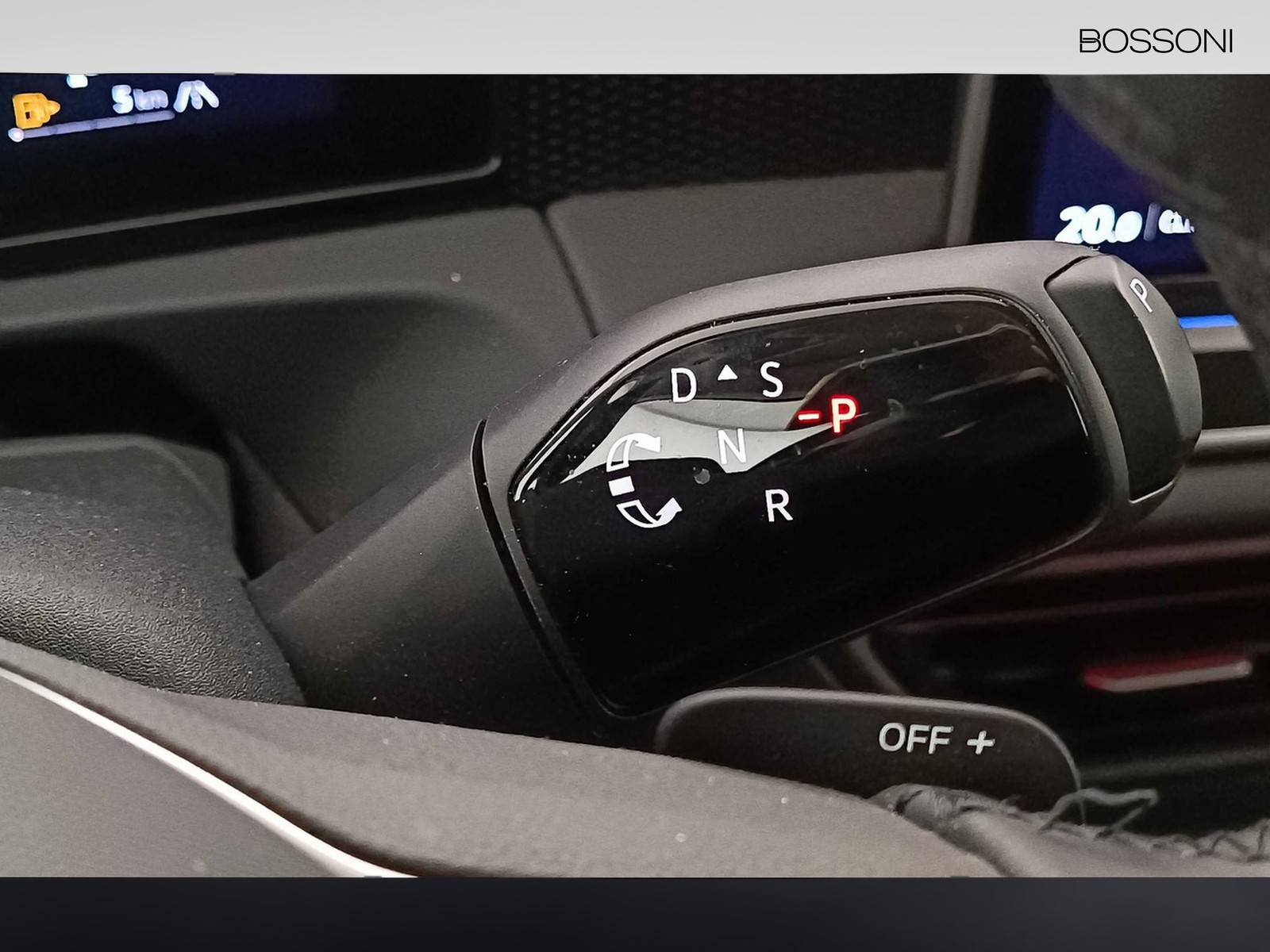 12 - Volkswagen Tiguan 2.0 tdi scr 150cv life dsg