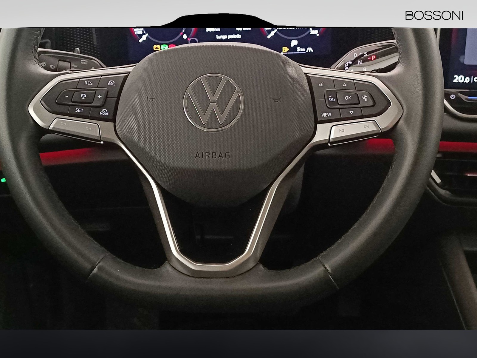 15 - Volkswagen Tiguan 2.0 tdi scr 150cv life dsg