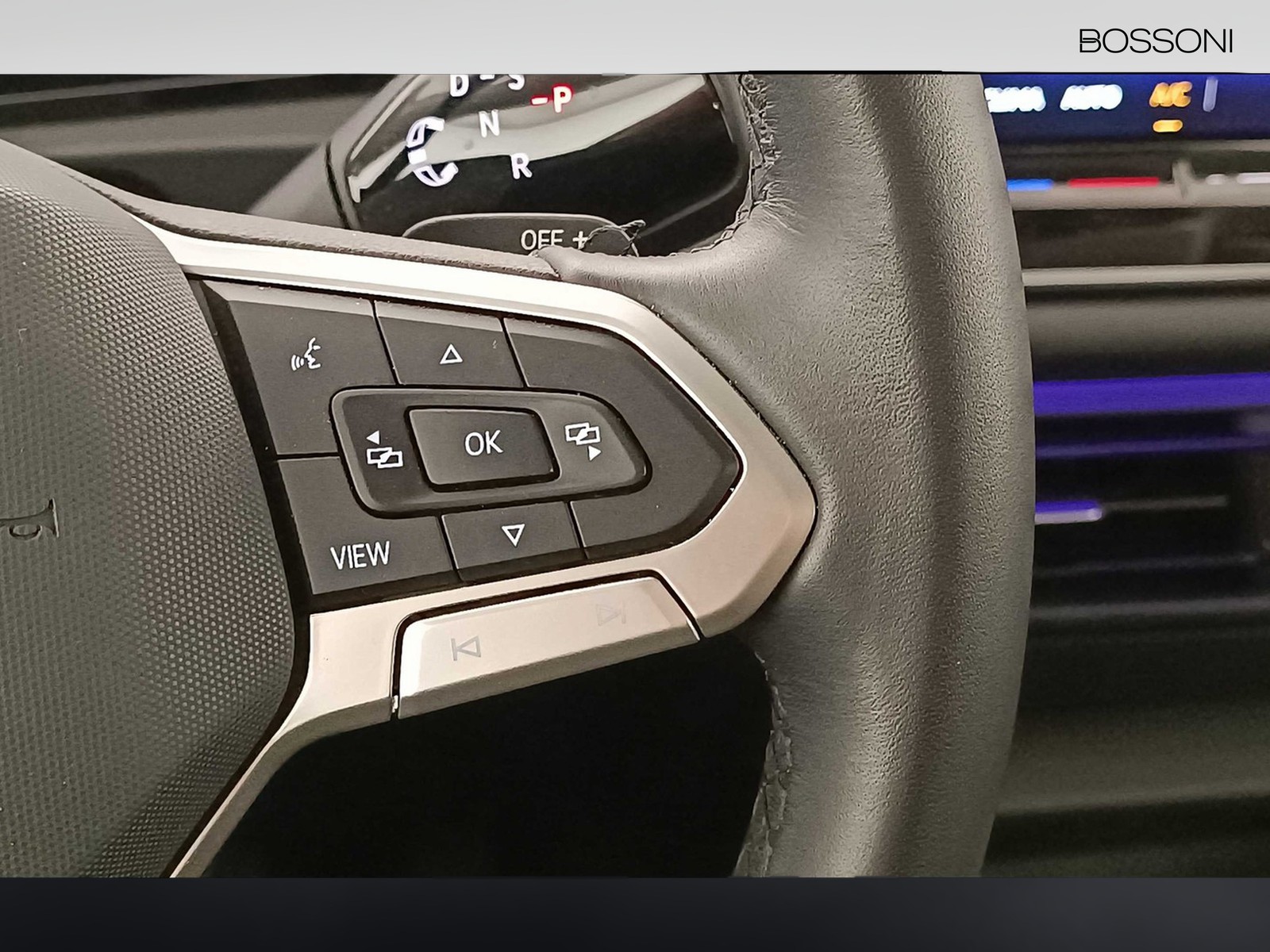 26 - Volkswagen Tiguan 2.0 tdi scr 150cv life dsg