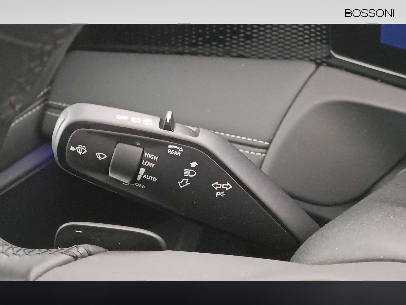 27 - Volkswagen Tiguan 2.0 tdi scr 150cv life dsg