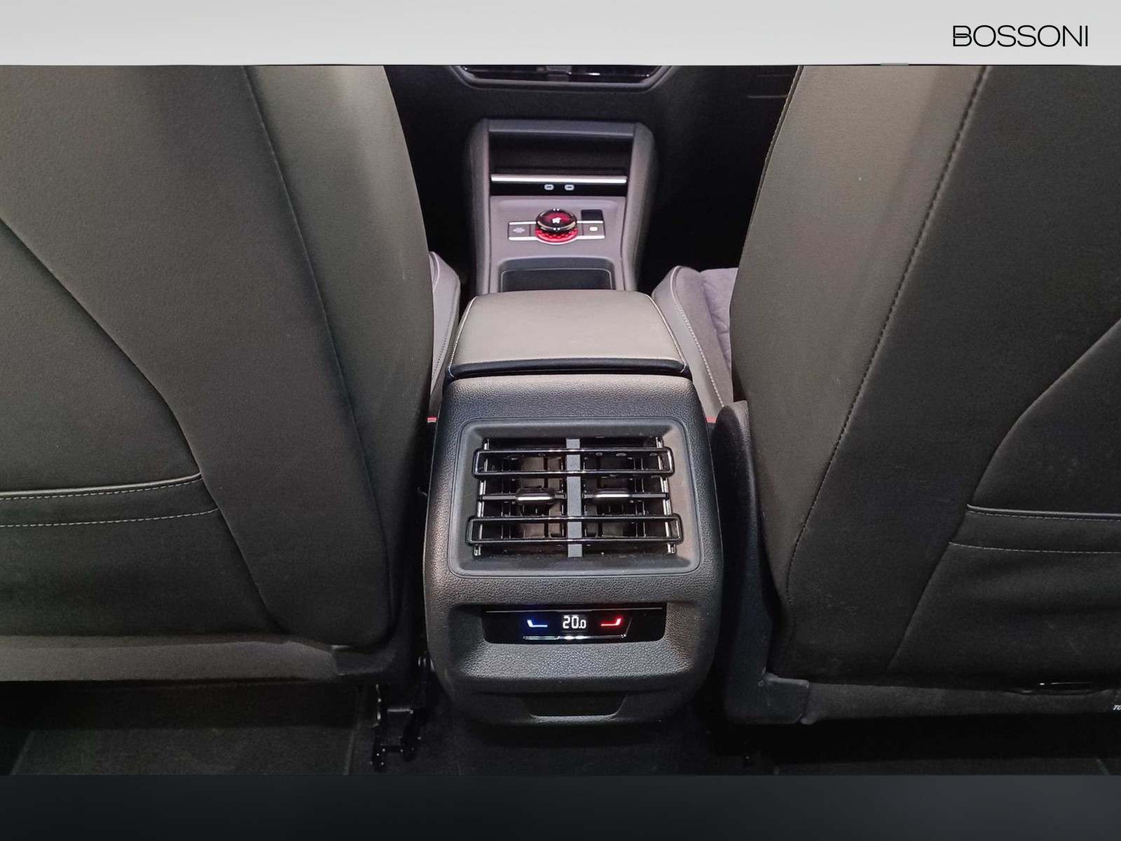 36 - Volkswagen Tiguan 2.0 tdi scr 150cv life dsg