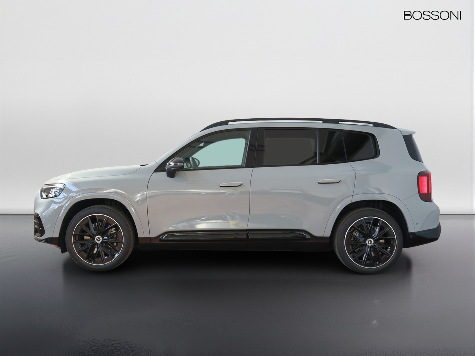 3 - Mercedes GLB eq 350 premium 4matic