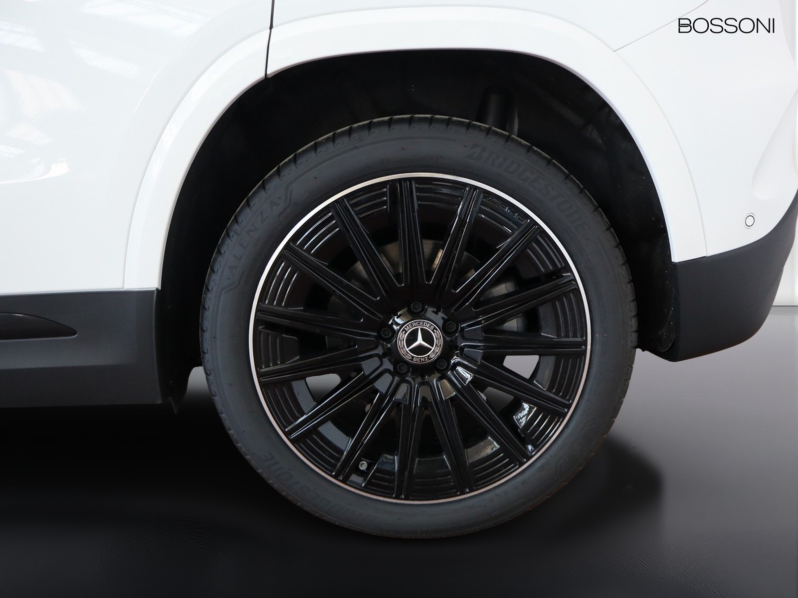4 - Mercedes GLA 250 e plug-in-hybrid amg line extra 8g-dct
