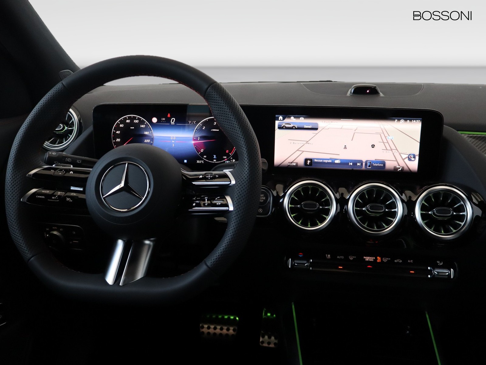 12 - Mercedes GLA 200 d amg line extra 8g-dct