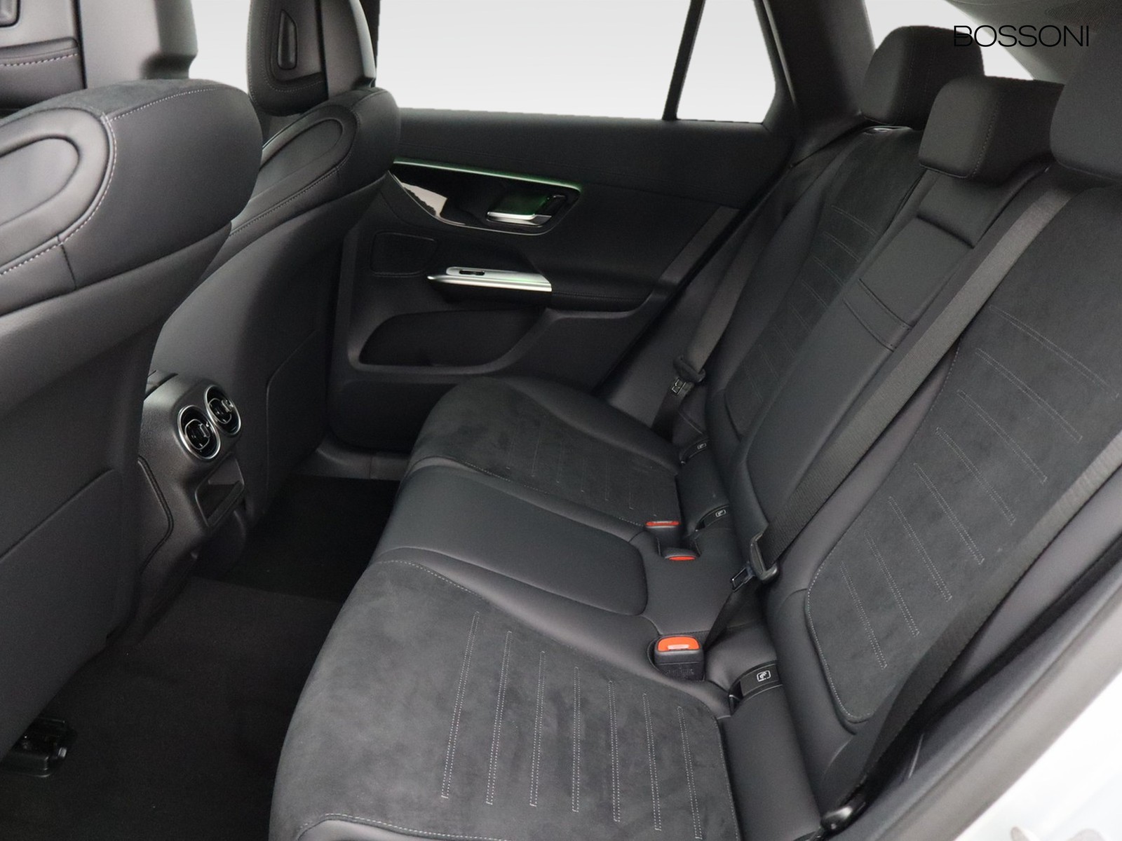 8 - Mercedes GLC suv 220 d amg line advanced 4matic 9g-tronic