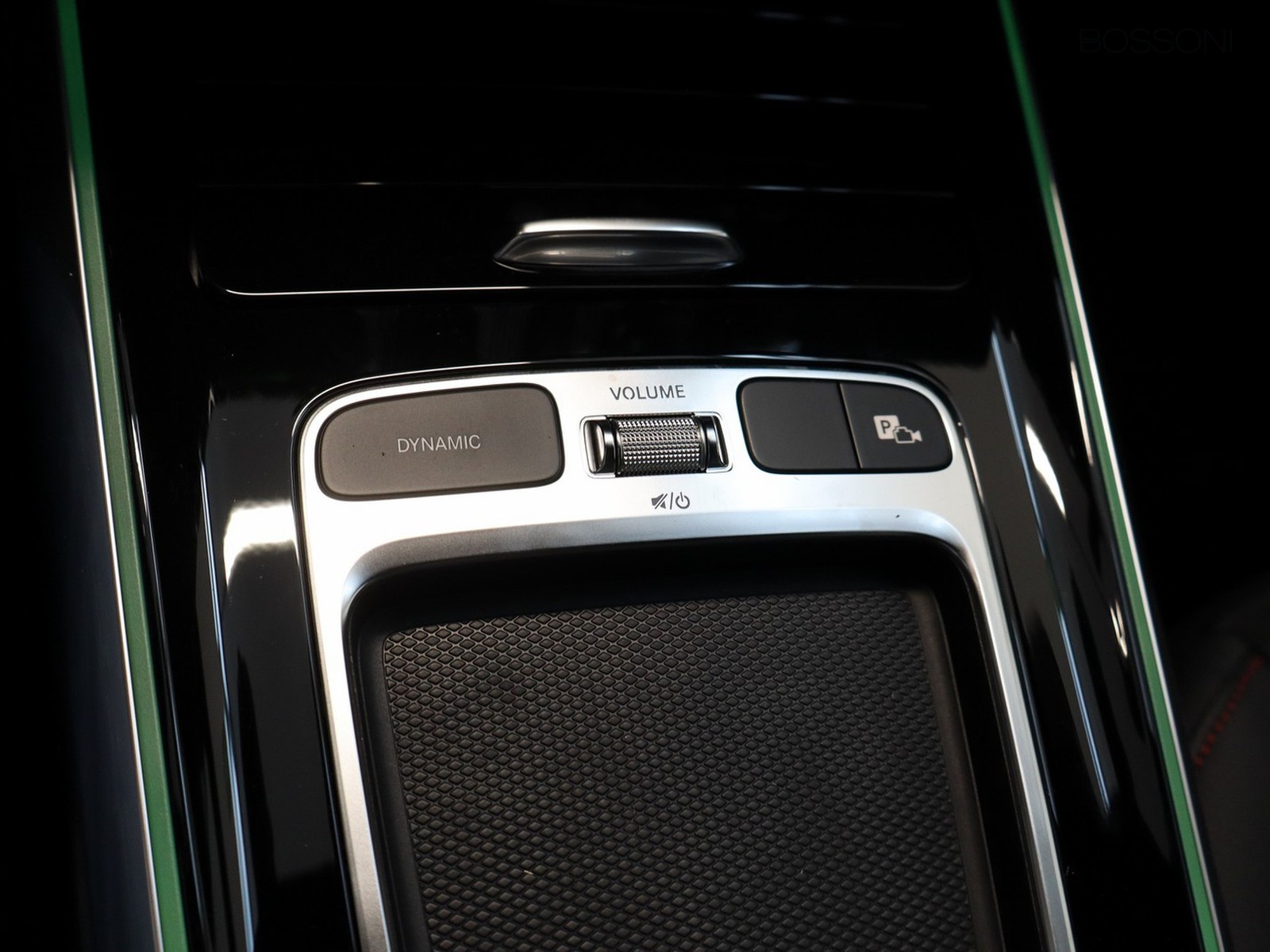 14 - Mercedes EQA 250+ amg line advanced plus