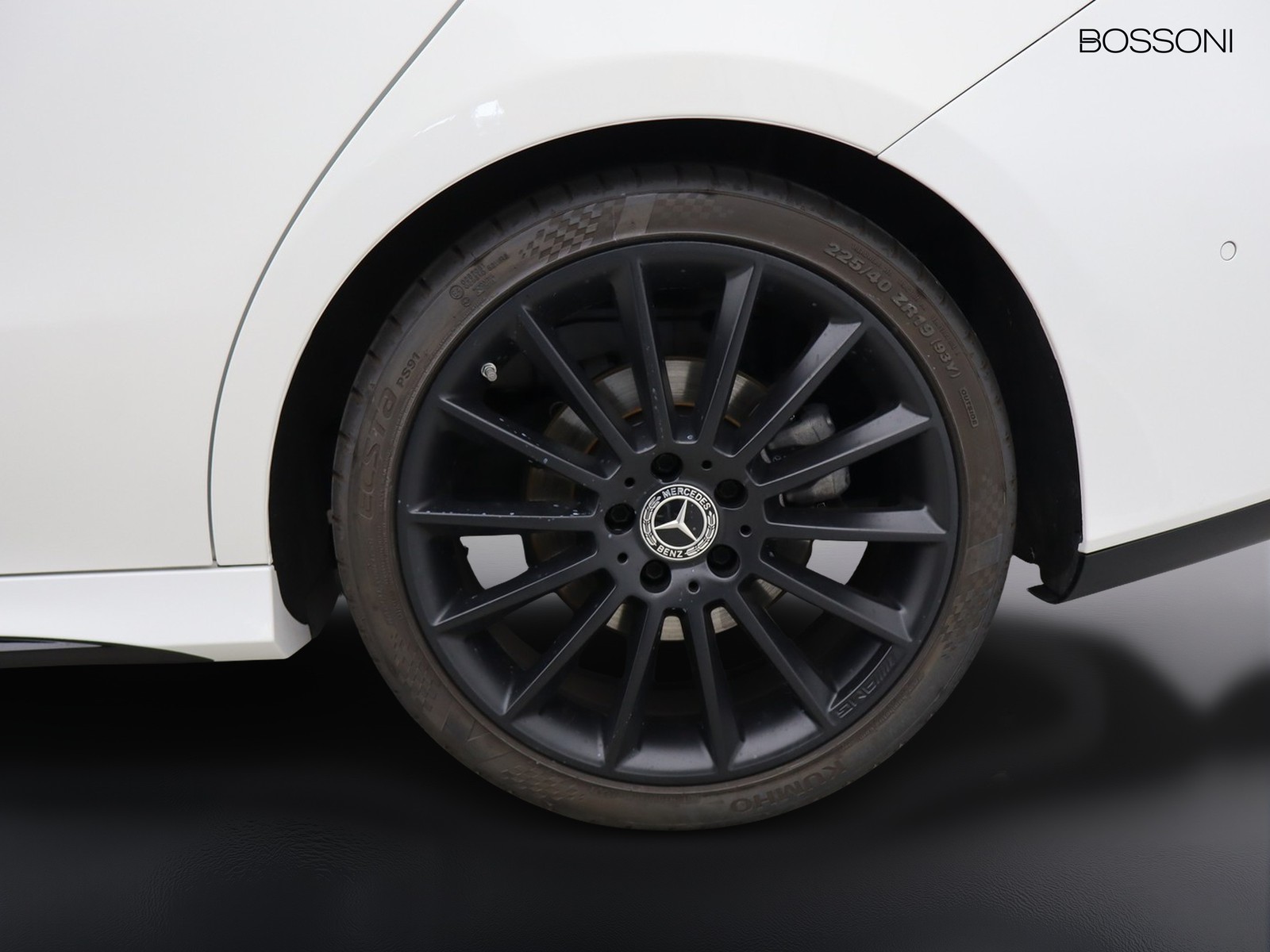 4 - Mercedes CLA shooting brake 200 d premium 8g-dct