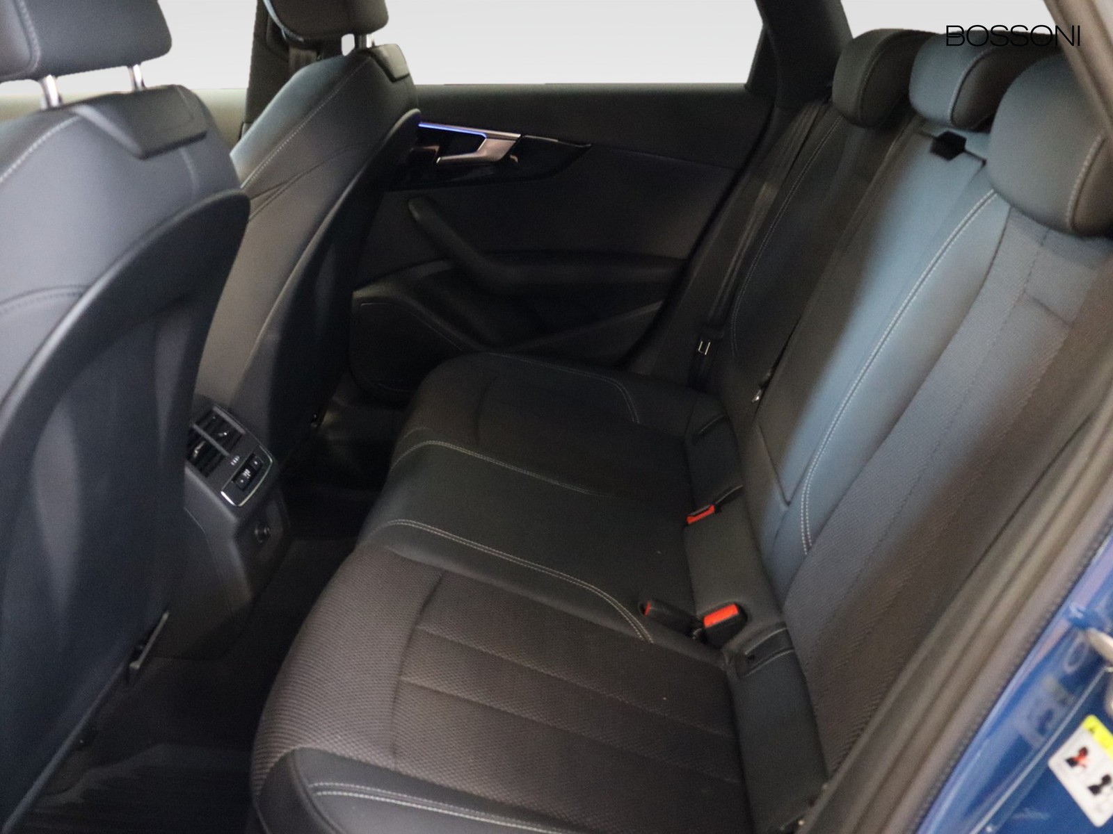 8 - Audi A4 avant 35 2.0 tdi mhev 163cv s line edition s tronic
