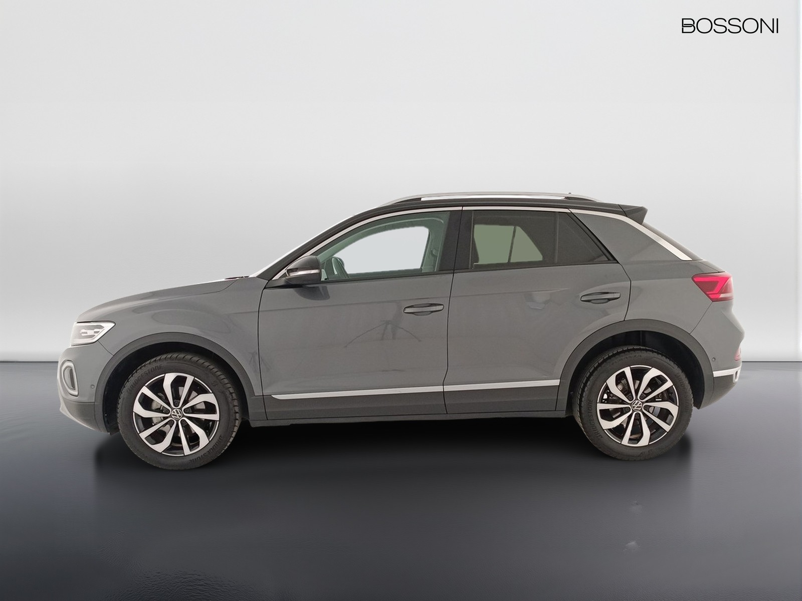 3 - Volkswagen T-Roc 1.0 tsi 110cv style