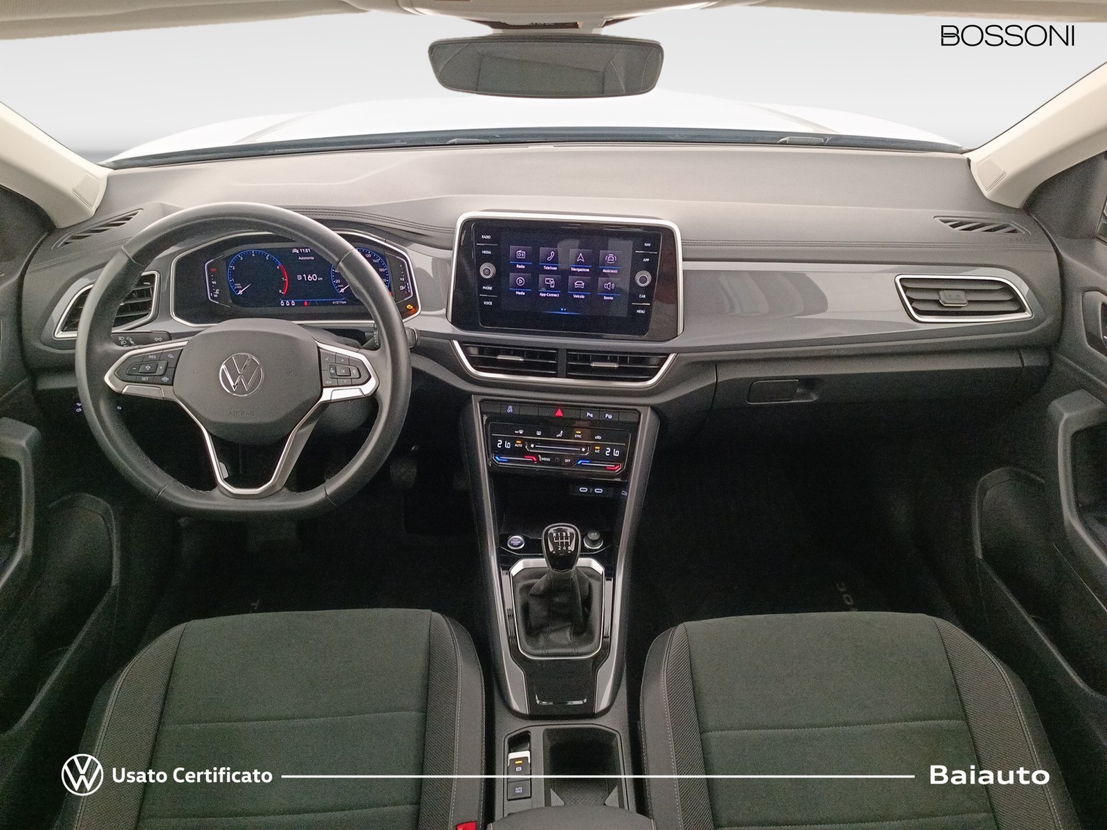 6 - Volkswagen T-Roc 1.0 tsi 110cv style