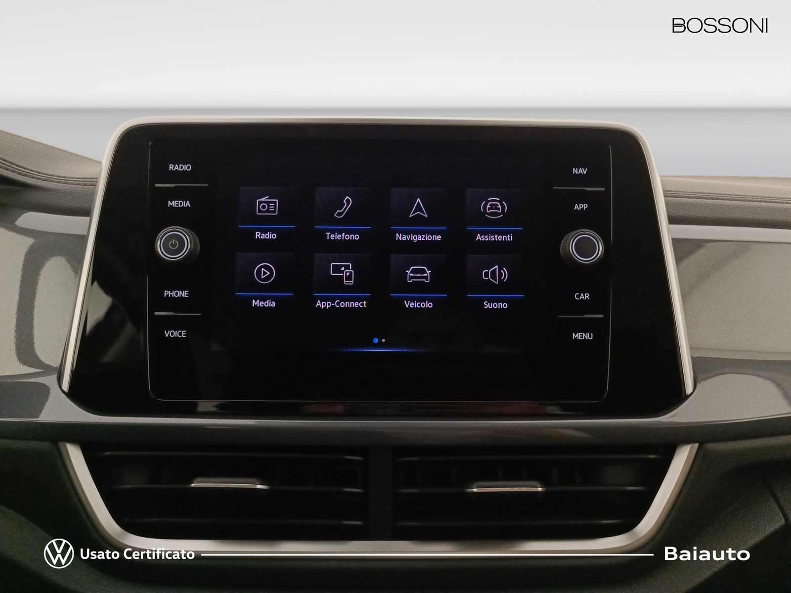 10 - Volkswagen T-Roc 1.0 tsi 110cv style
