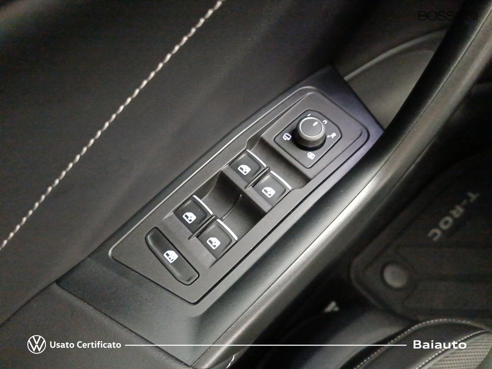 18 - Volkswagen T-Roc 1.0 tsi 110cv style