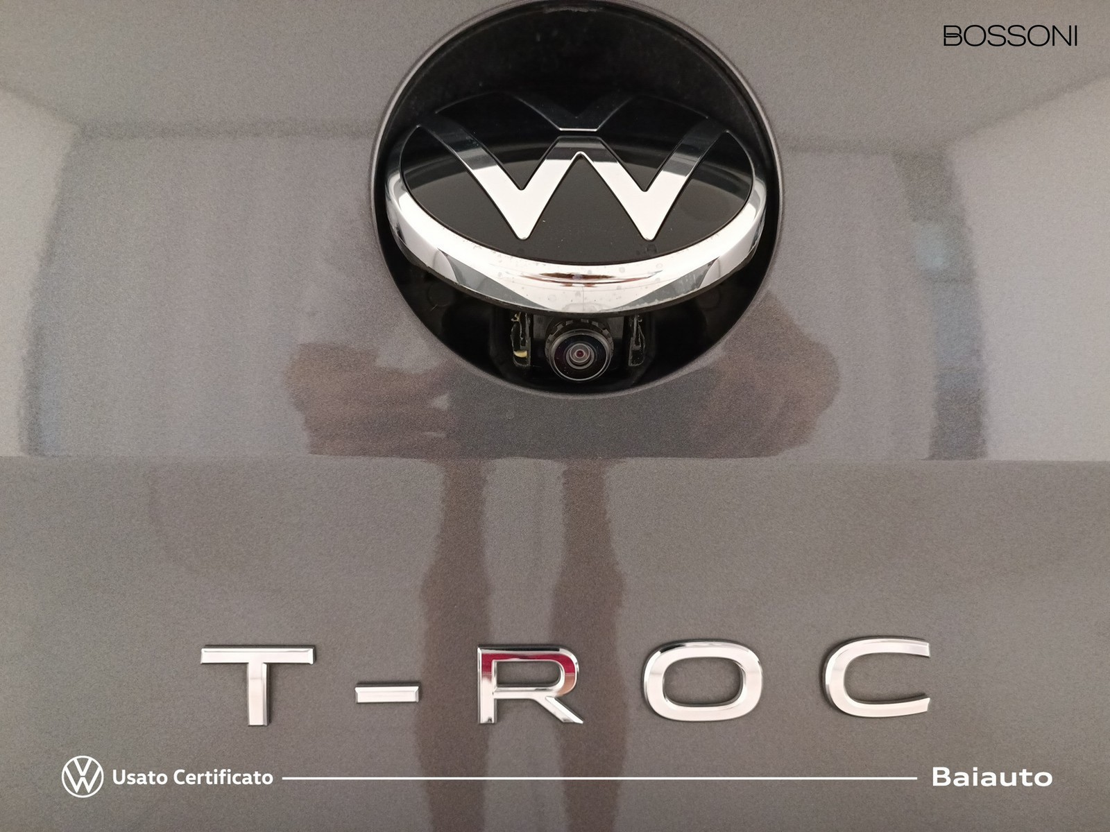 28 - Volkswagen T-Roc 1.0 tsi 110cv style