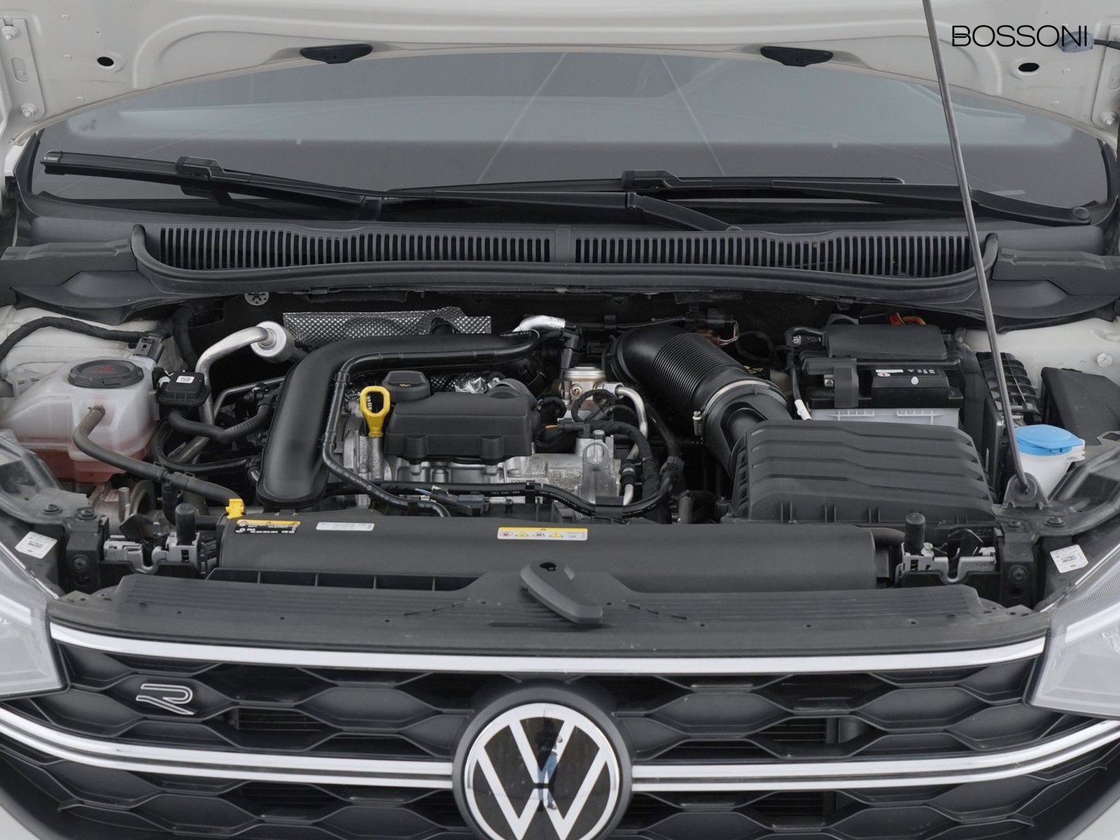 11 - Volkswagen Taigo 1.0 tsi 110cv r-line dsg