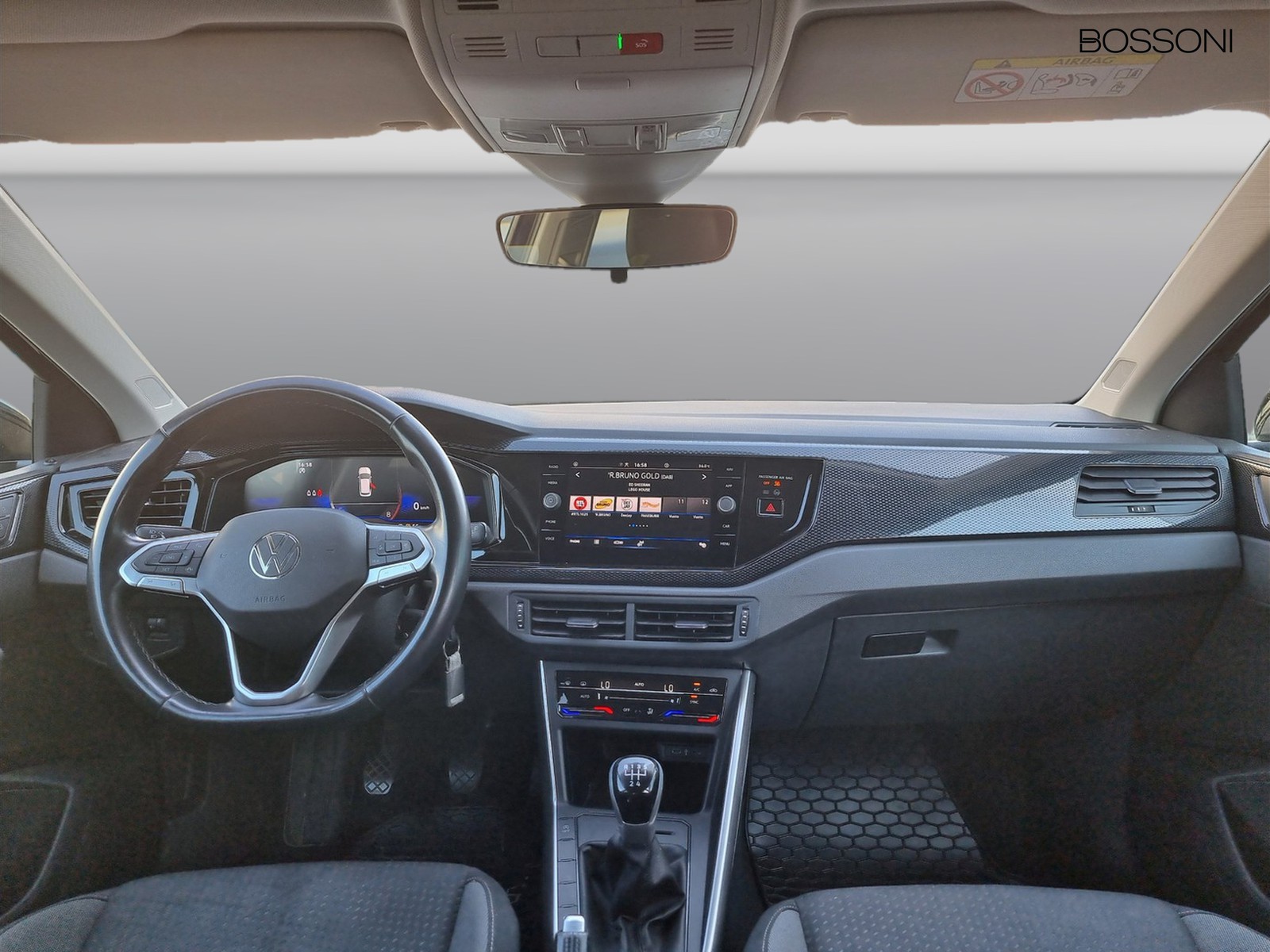 12 - Volkswagen Polo 1.0 tsi 95cv life