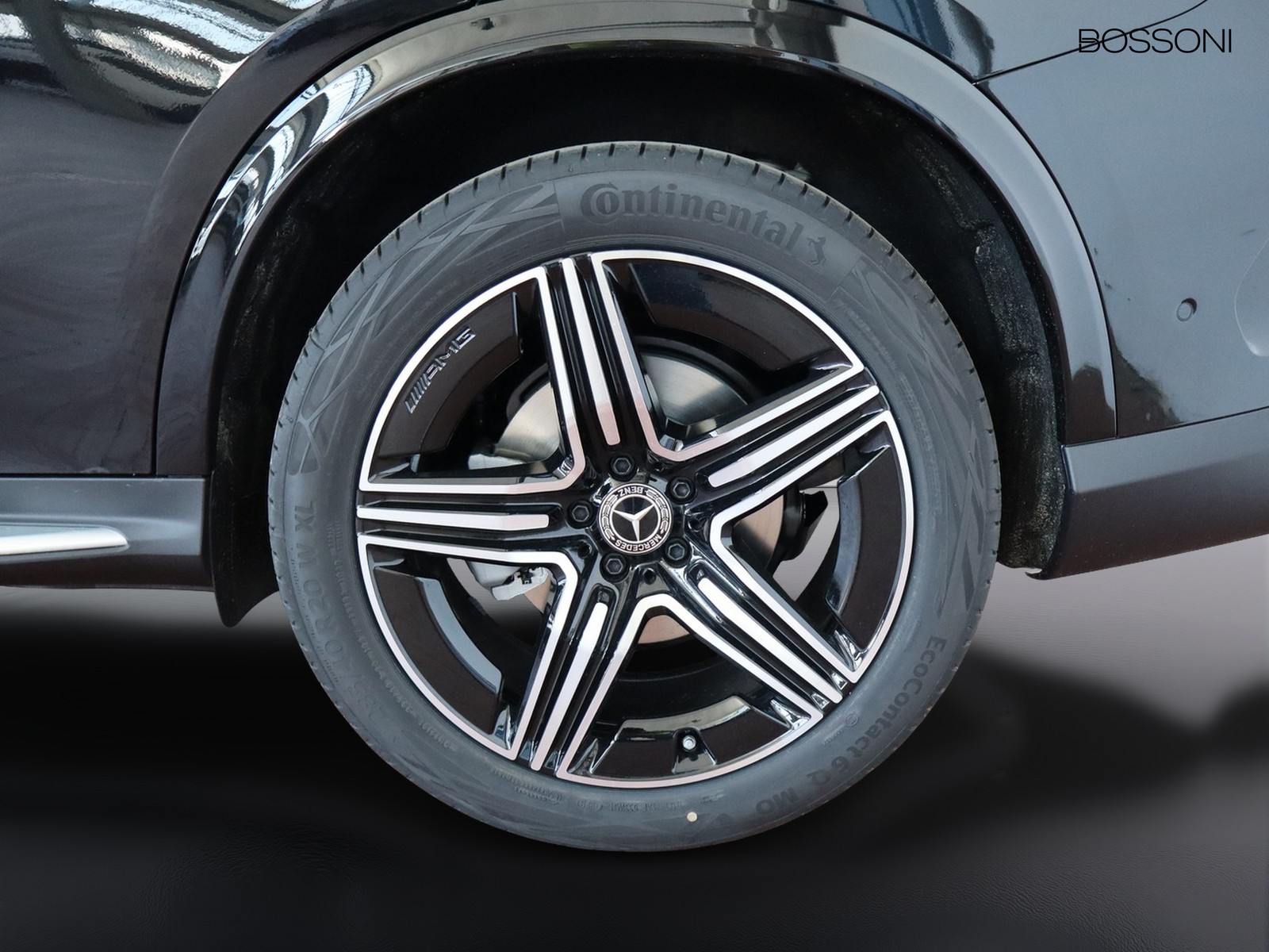 4 - Mercedes GLC coupe 220 d amg line advanced 4matic 9g-tronic
