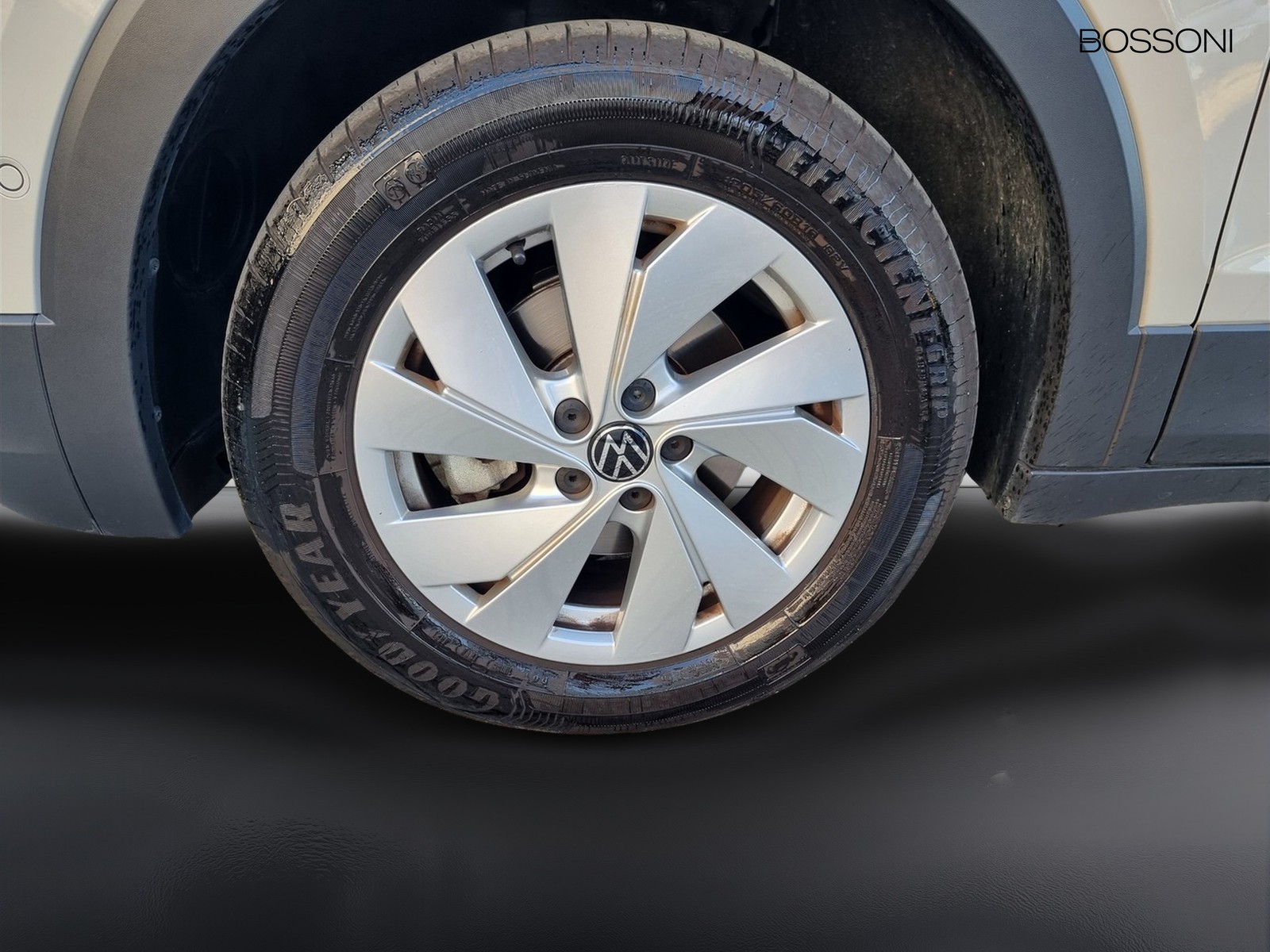 5 - Volkswagen T-Cross 1.0 tsi 95cv life