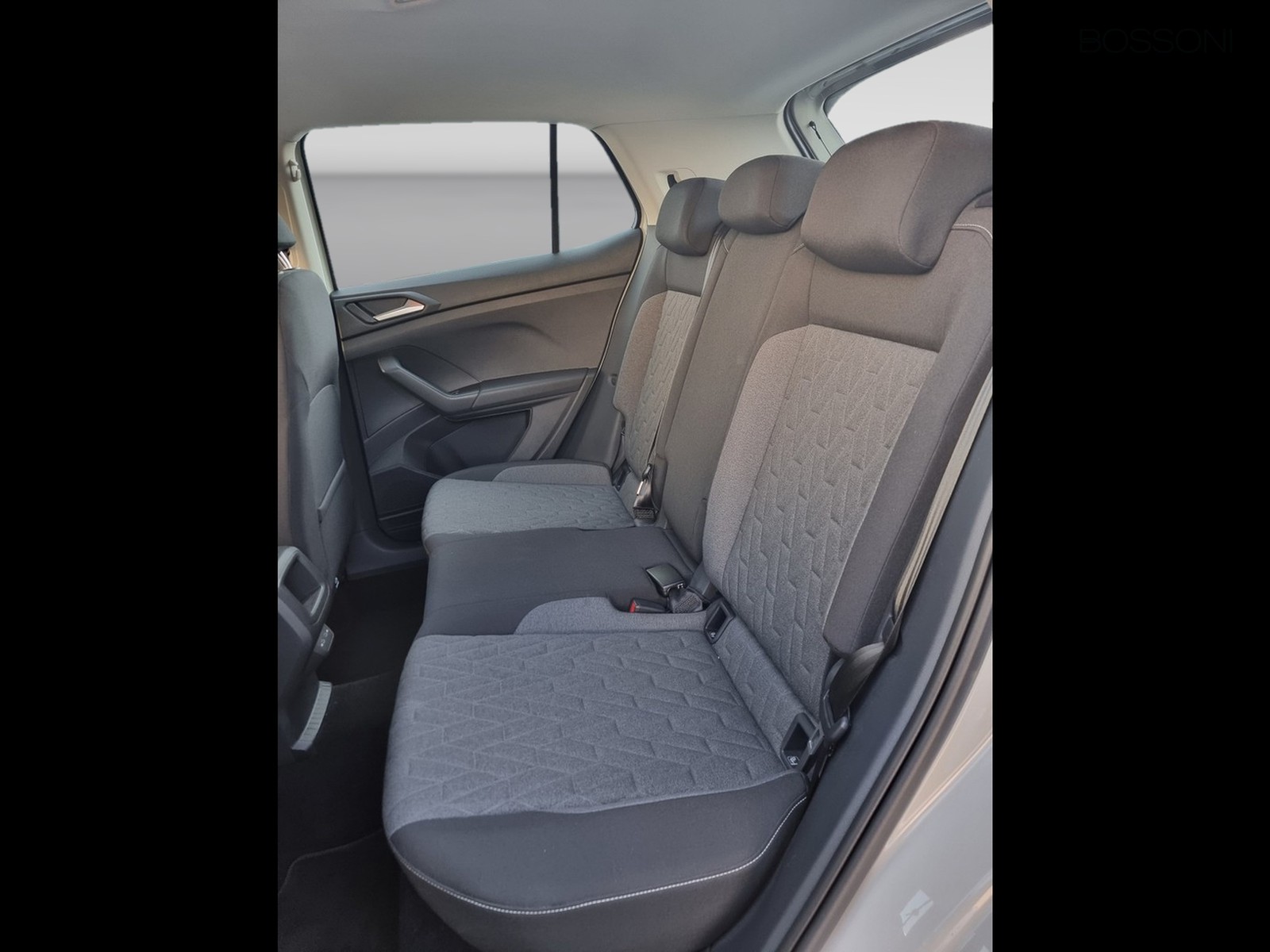 10 - Volkswagen T-Cross 1.0 tsi 95cv life