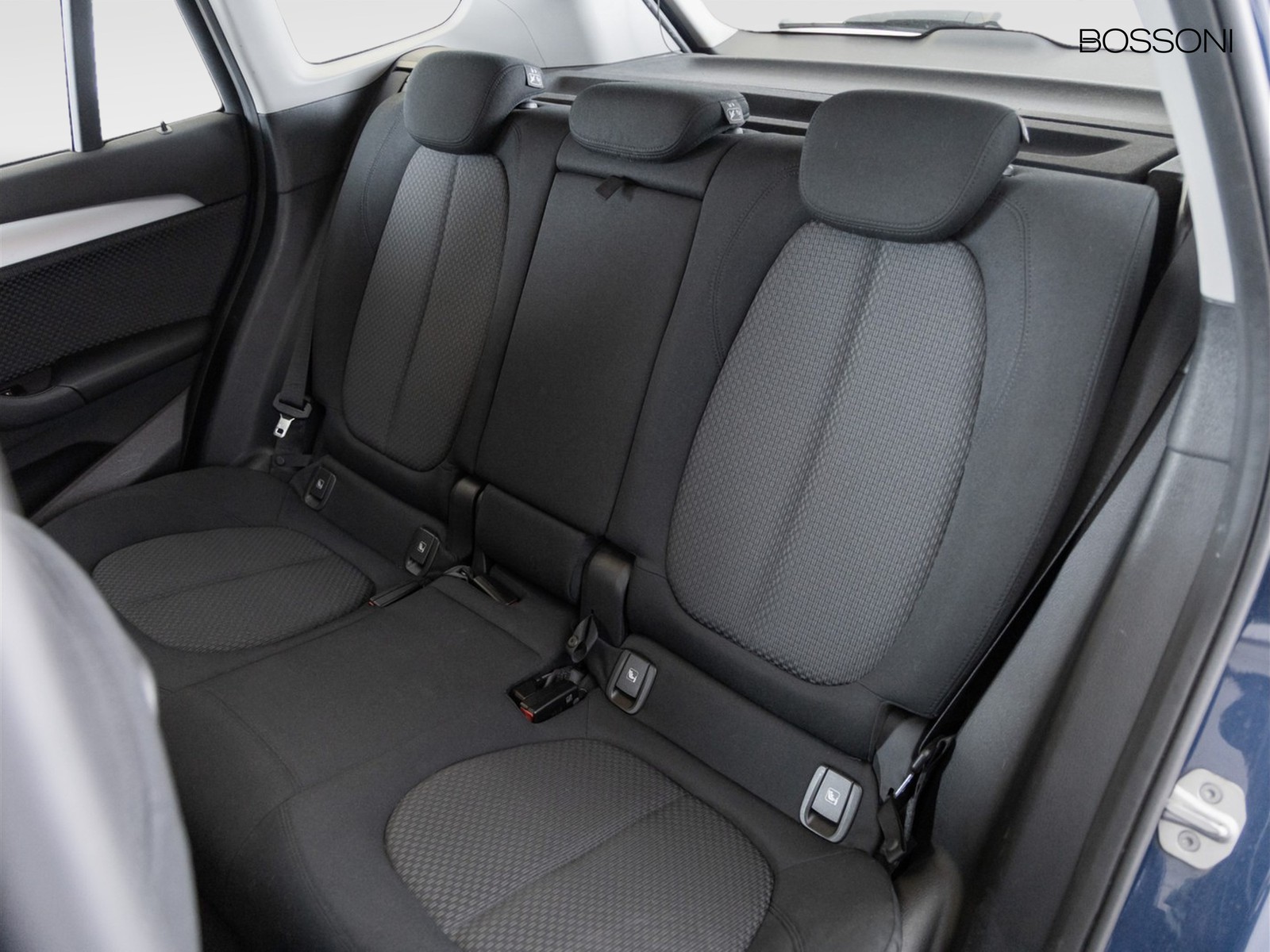 9 - BMW X1 25e xdrive business advantage steptronic