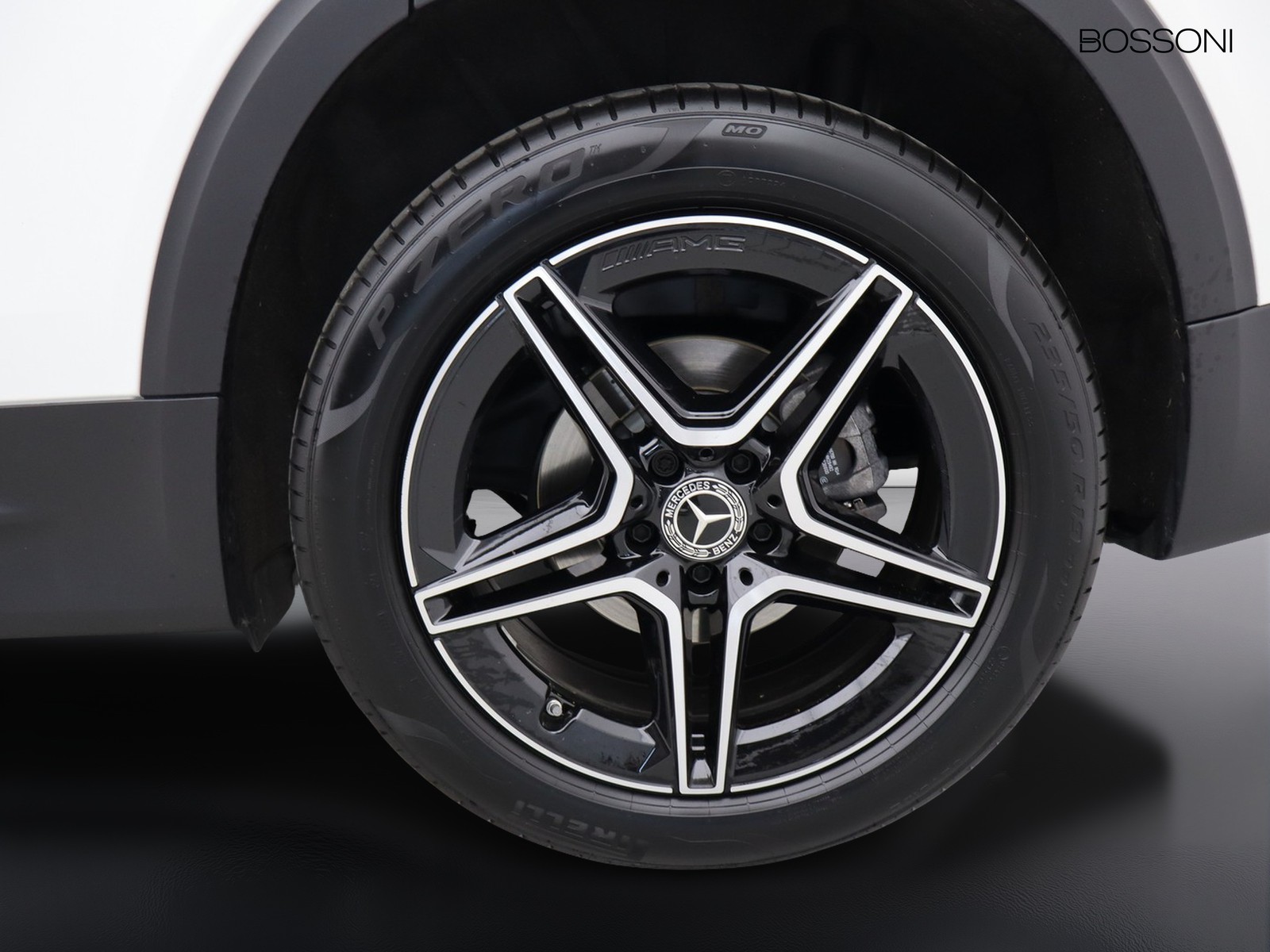 4 - Mercedes GLB 200 d amg line advanced plus 4matic 8g-dct