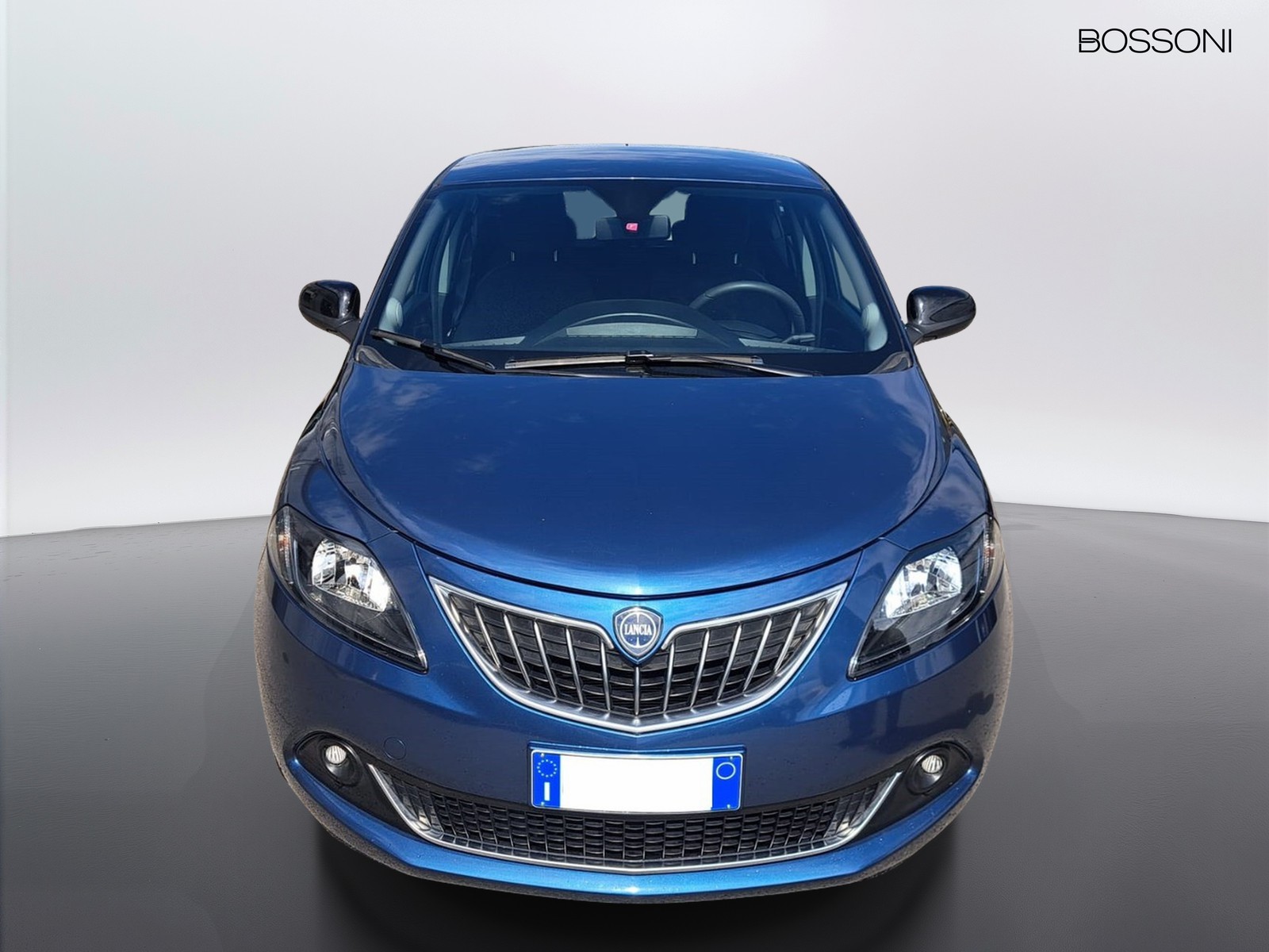 2 - Lancia Ypsilon 1.0 firefly hybrid 70cv gold s&s