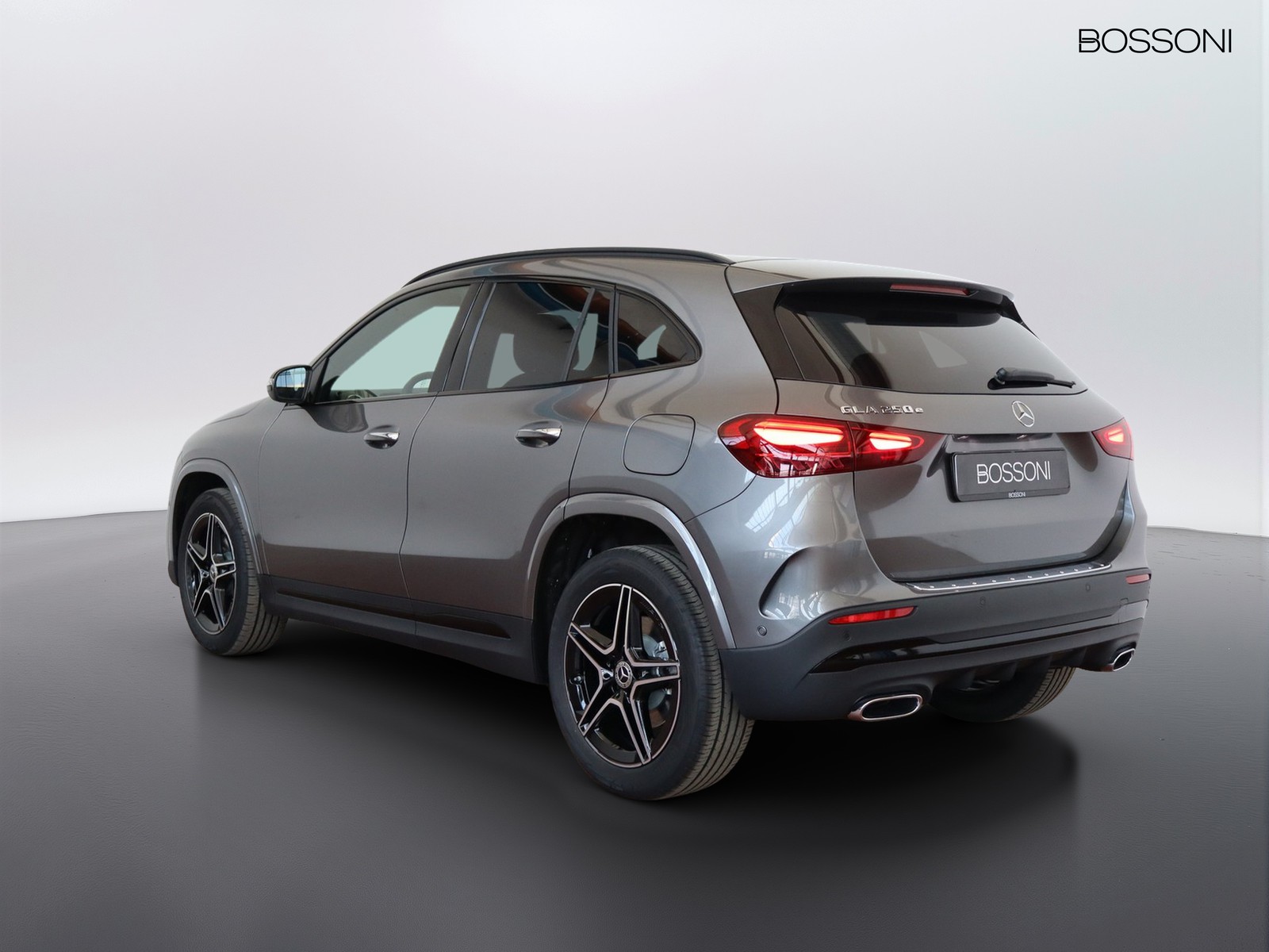 5 - Mercedes GLA 250 e plug-in-hybrid amg line extra 8g-dct